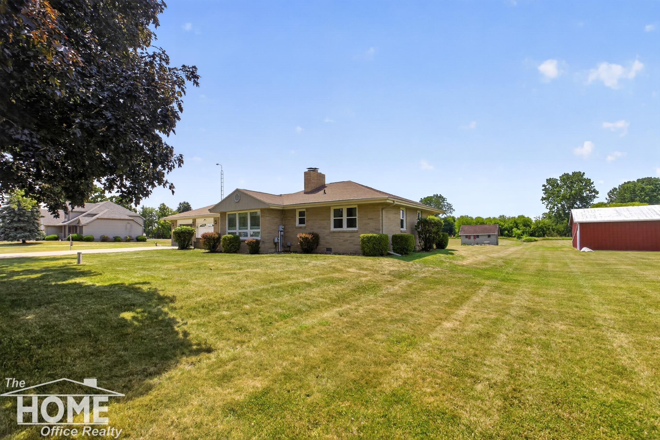 825 N State Road Property Photo 2