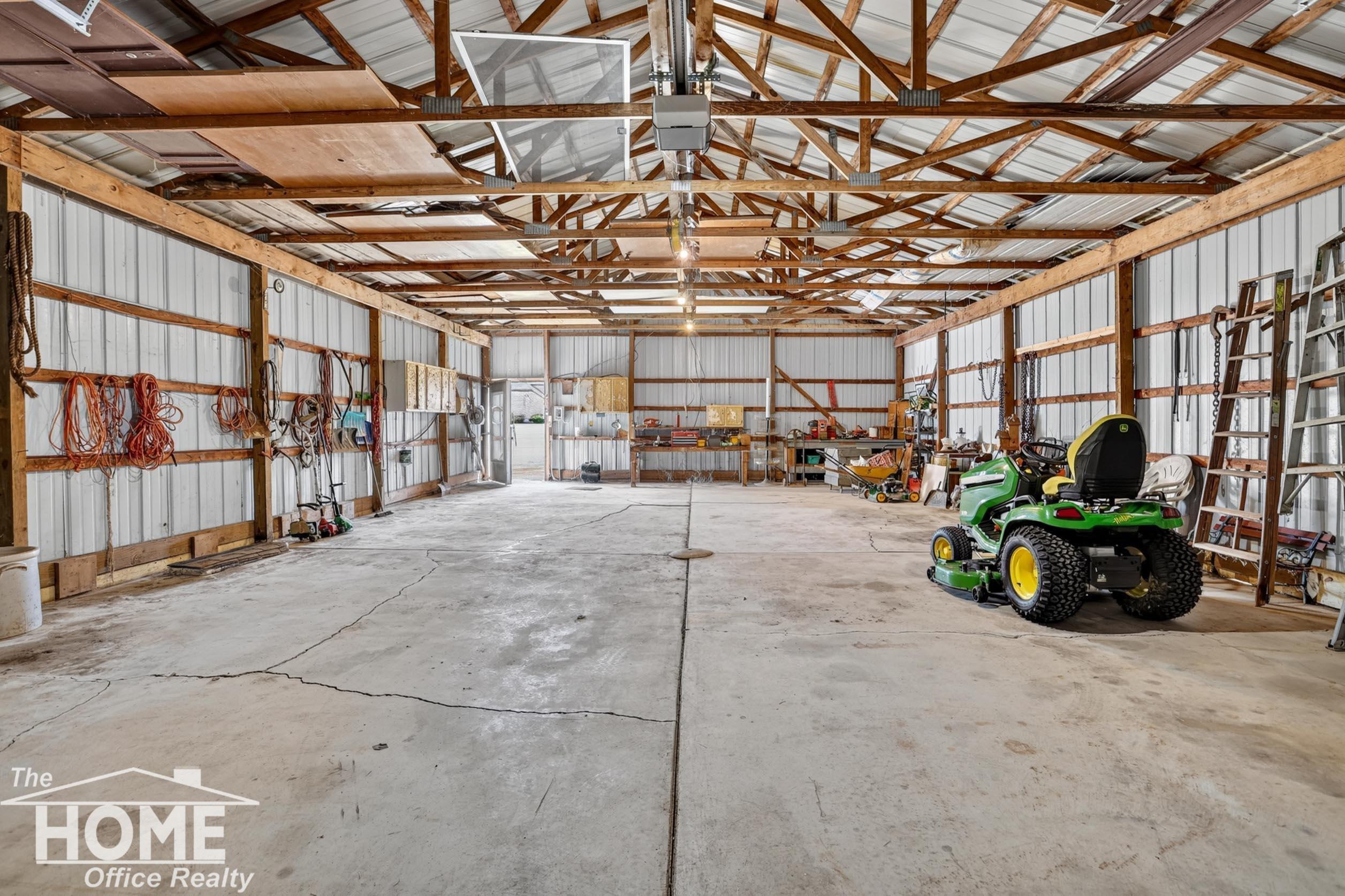 825 N State Road Property Photo 22