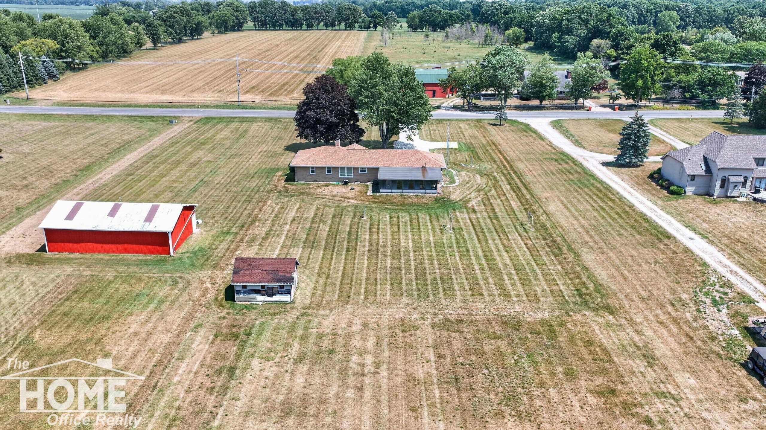 825 N State Road Property Photo 23