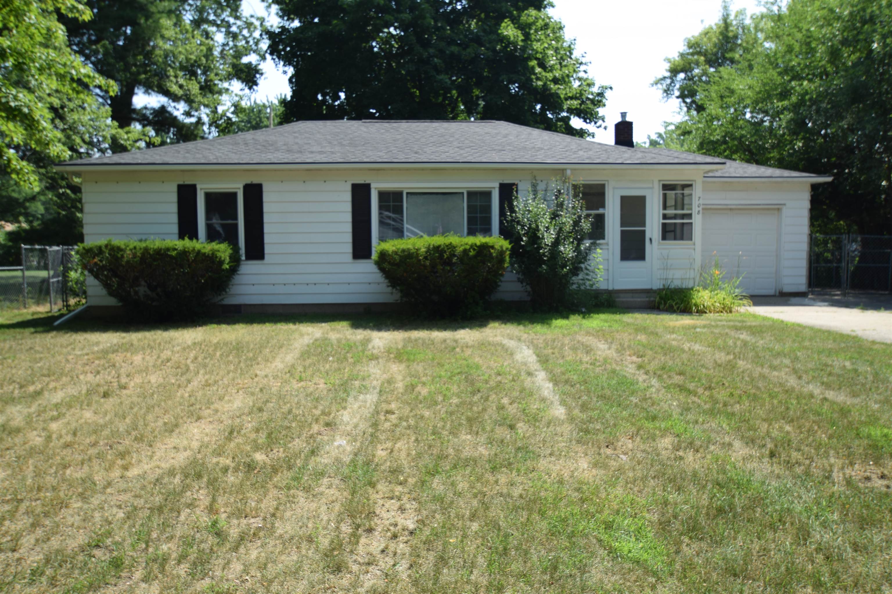 708 Cypress Street Property Photo 1
