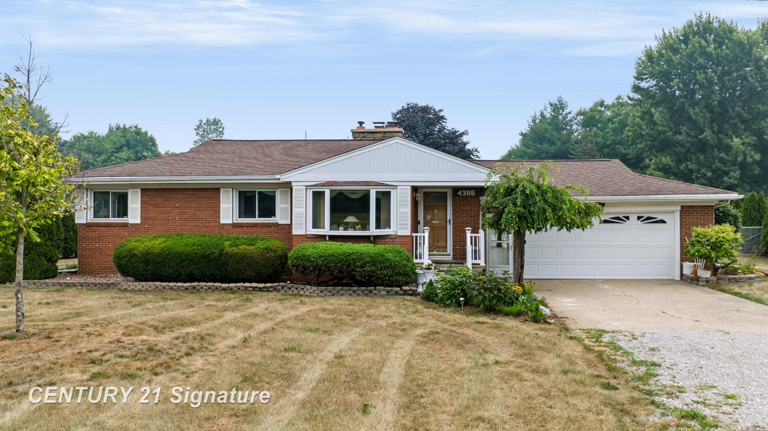 4386 N Elms Road