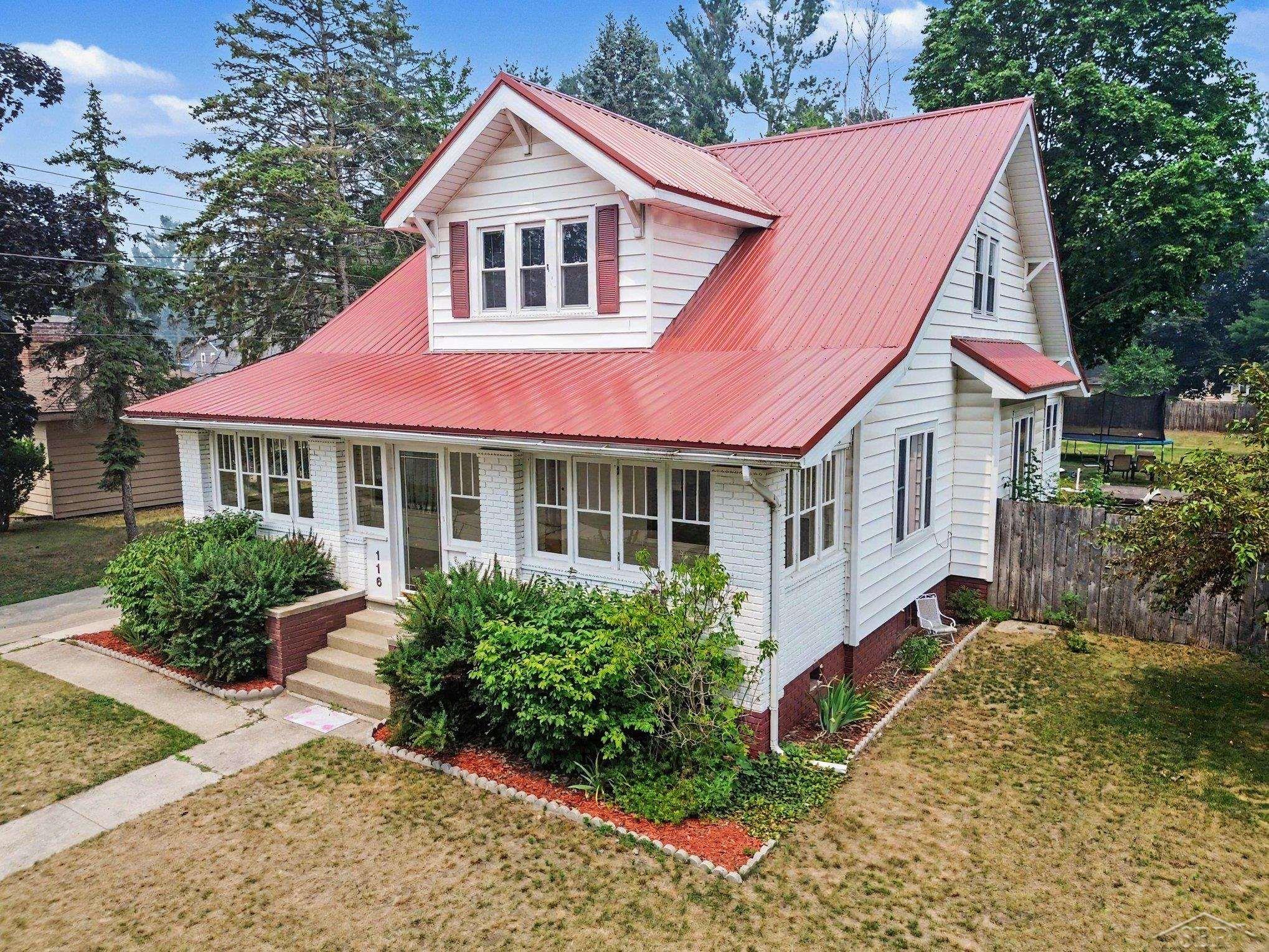 116 W Wheaton Avenue