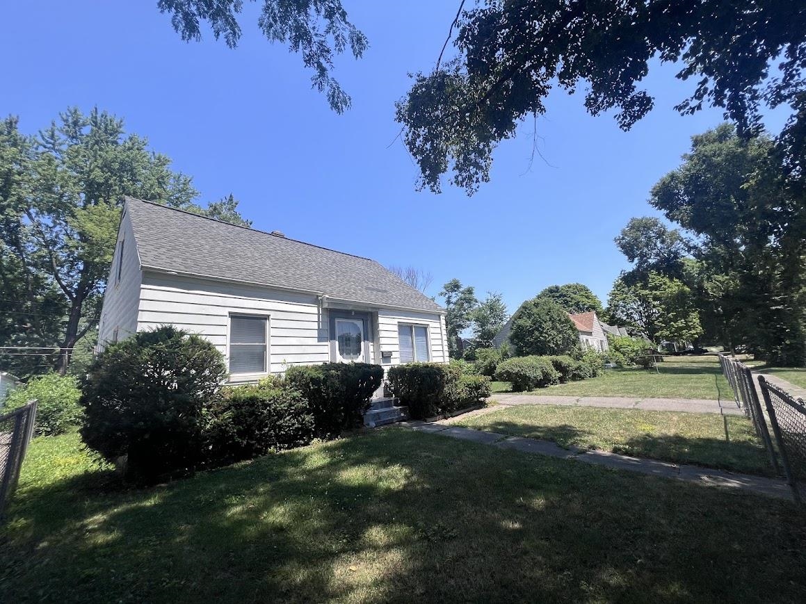 714 Crawford Street Property Photo 3