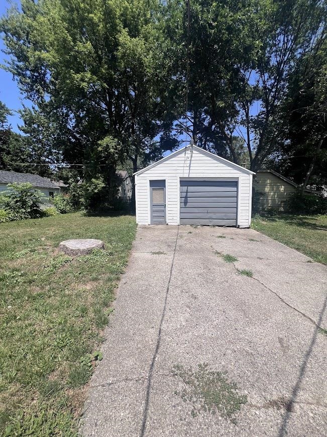 714 Crawford Street Property Photo 4