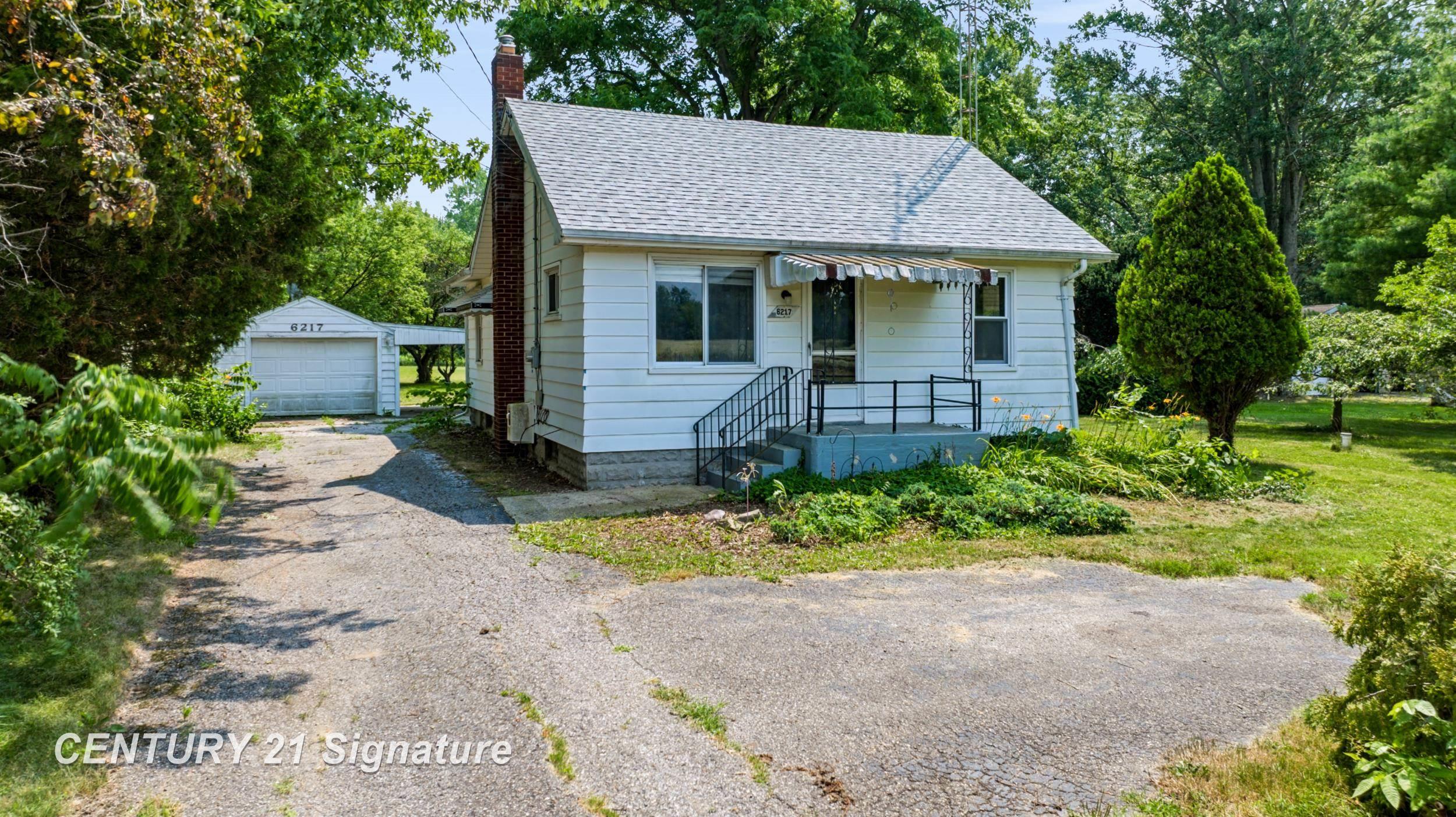 6217 Coldwater Road Property Photo 2