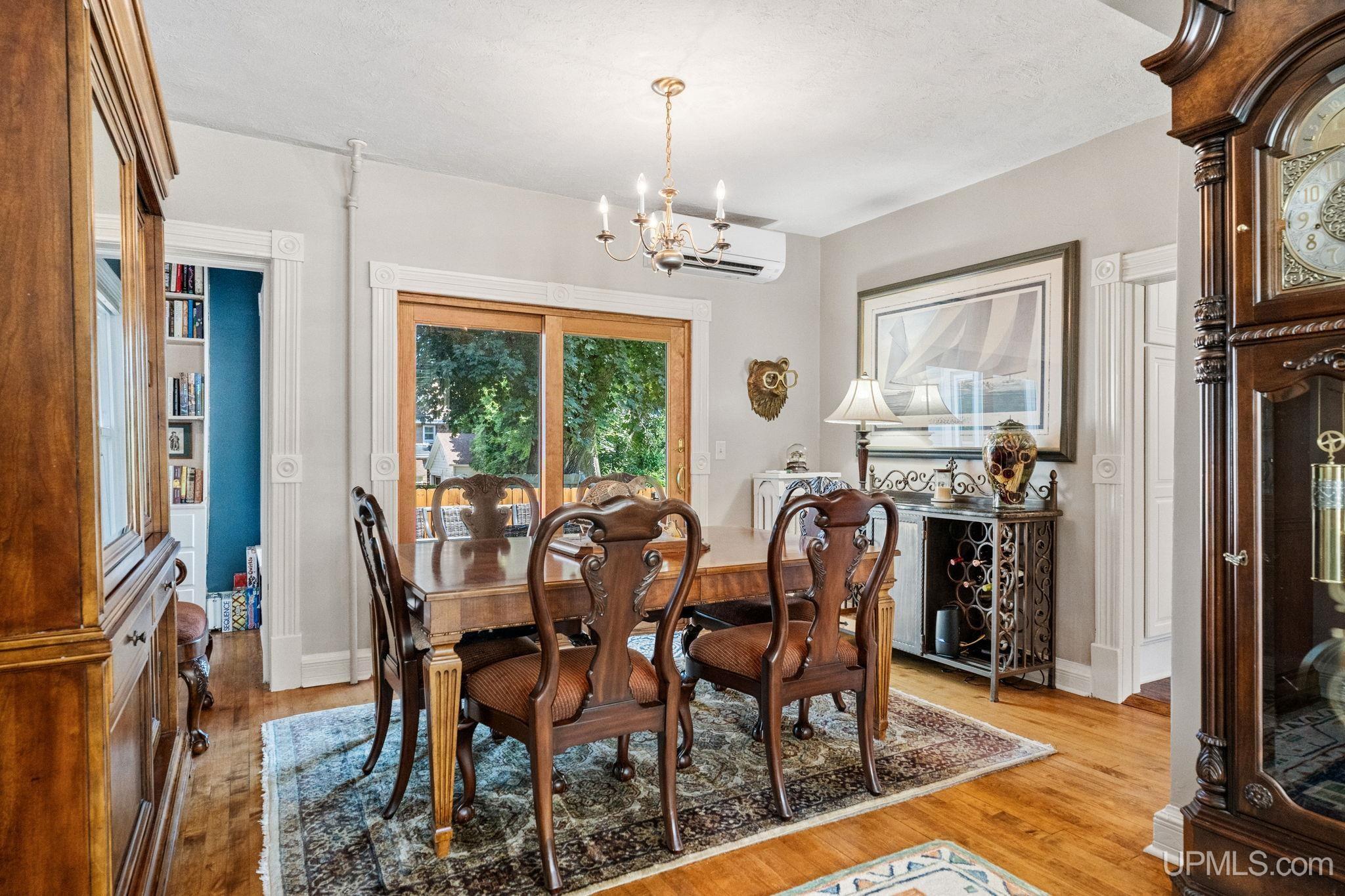 602 Spruce Street Property Photo 8
