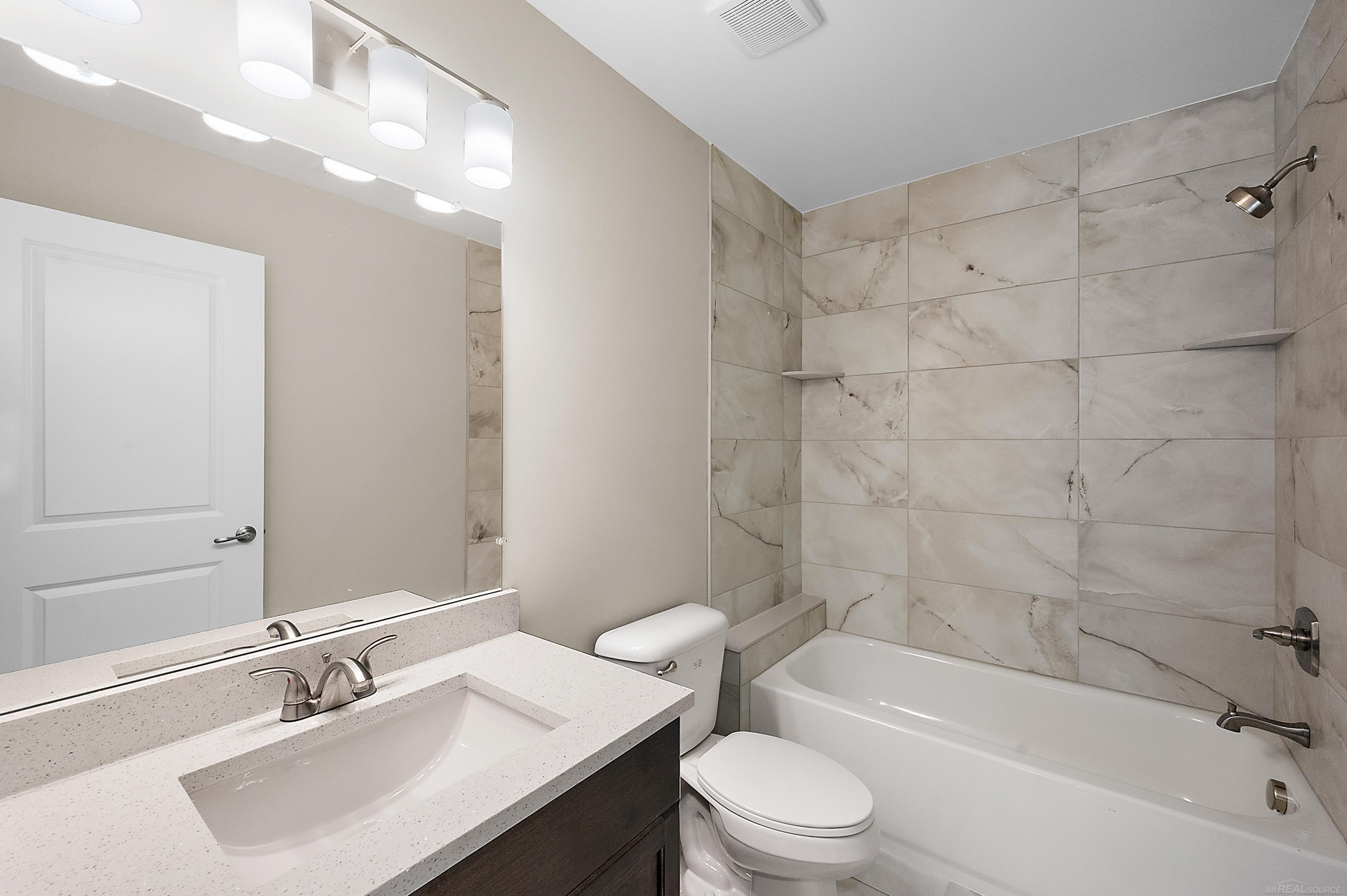 18901 Via Firenze Drive Property Photo 33