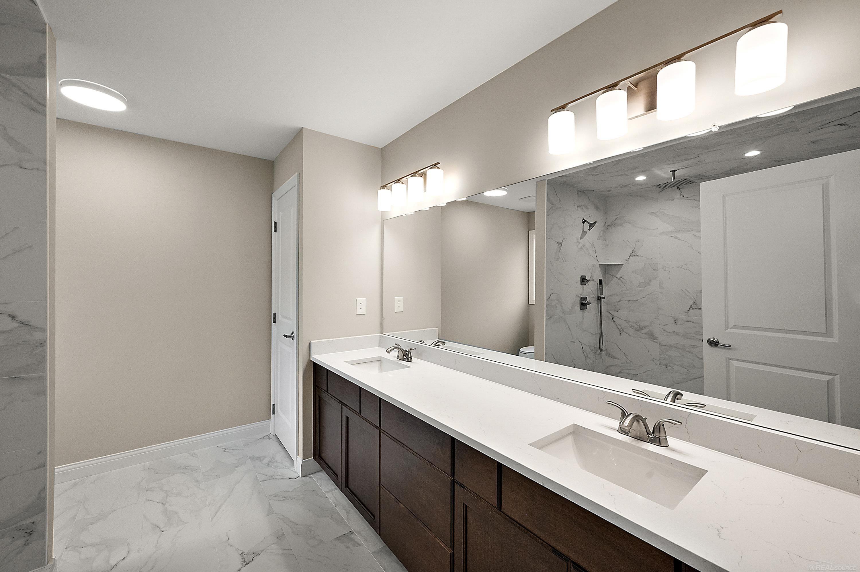 18901 Via Firenze Drive Property Photo 37