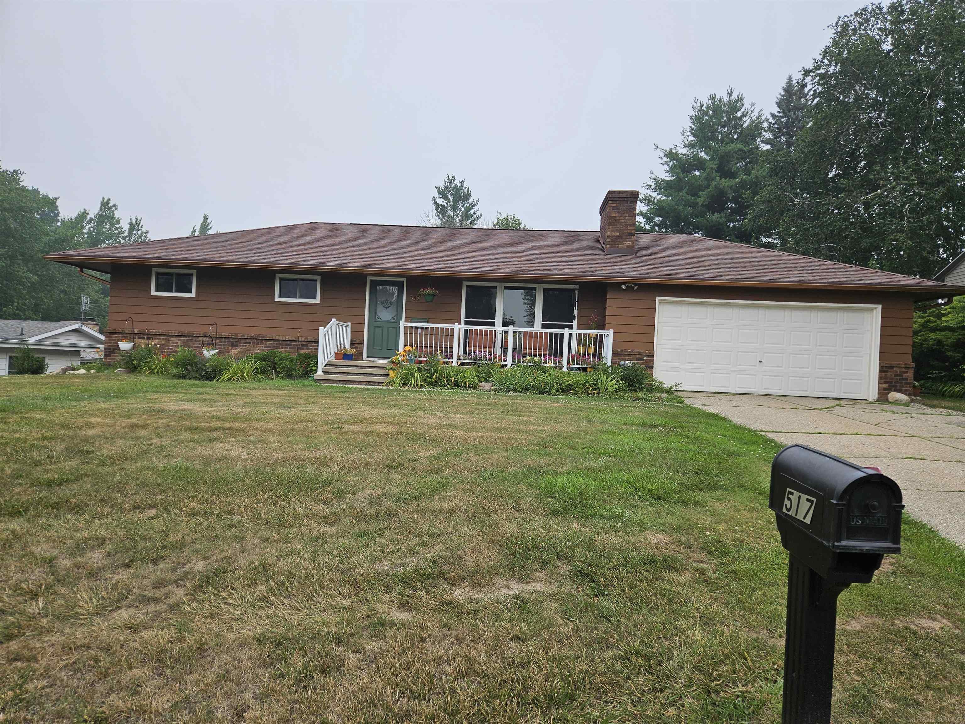 517 W Colfax