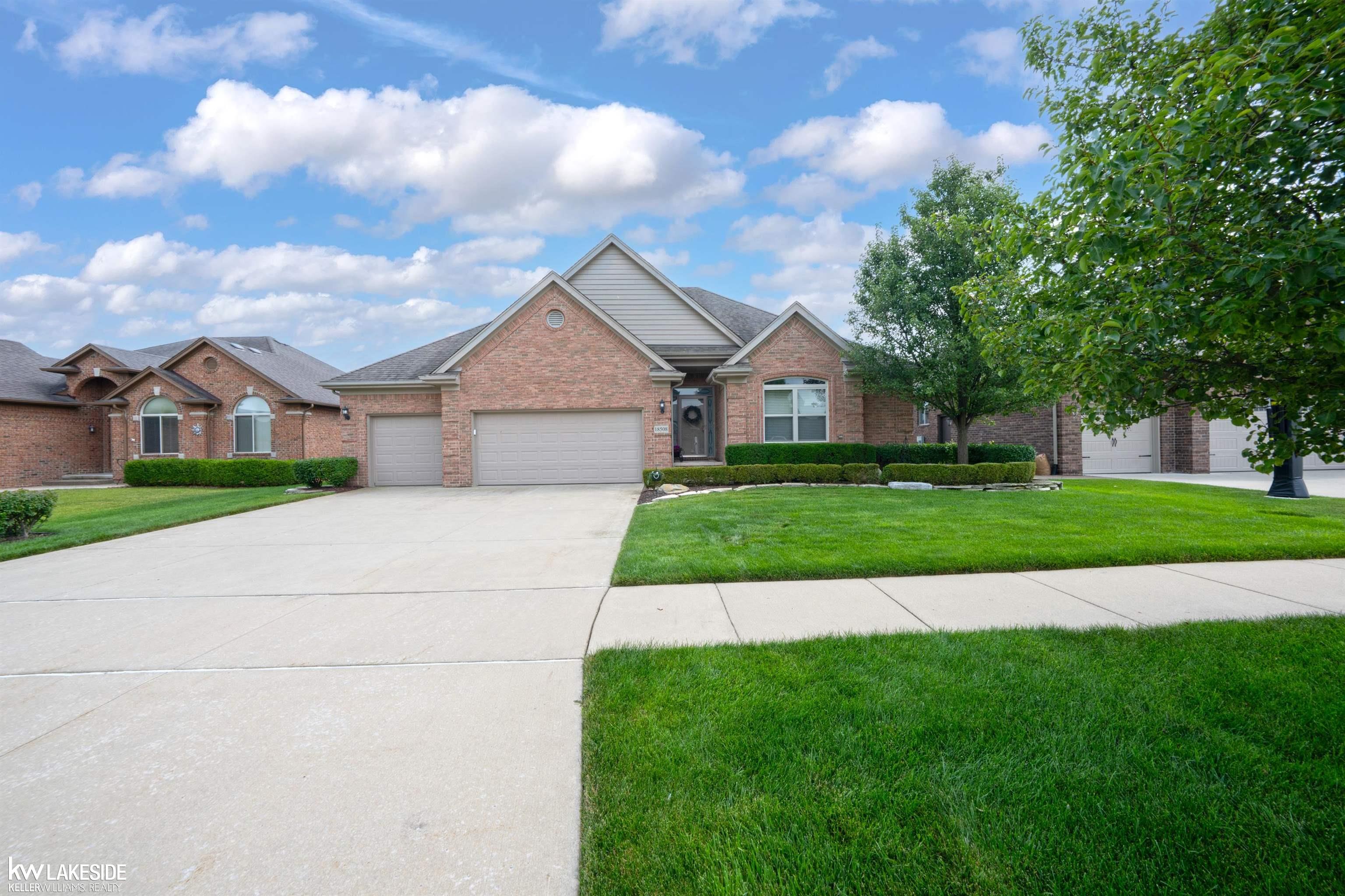 18508 Opal Drive Property Photo 2