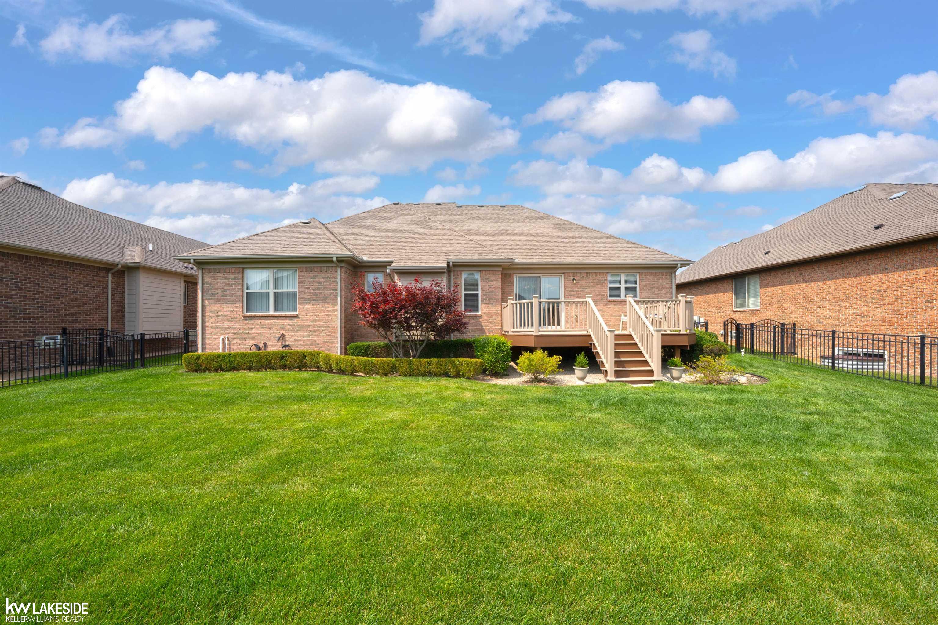 18508 Opal Drive Property Photo 6