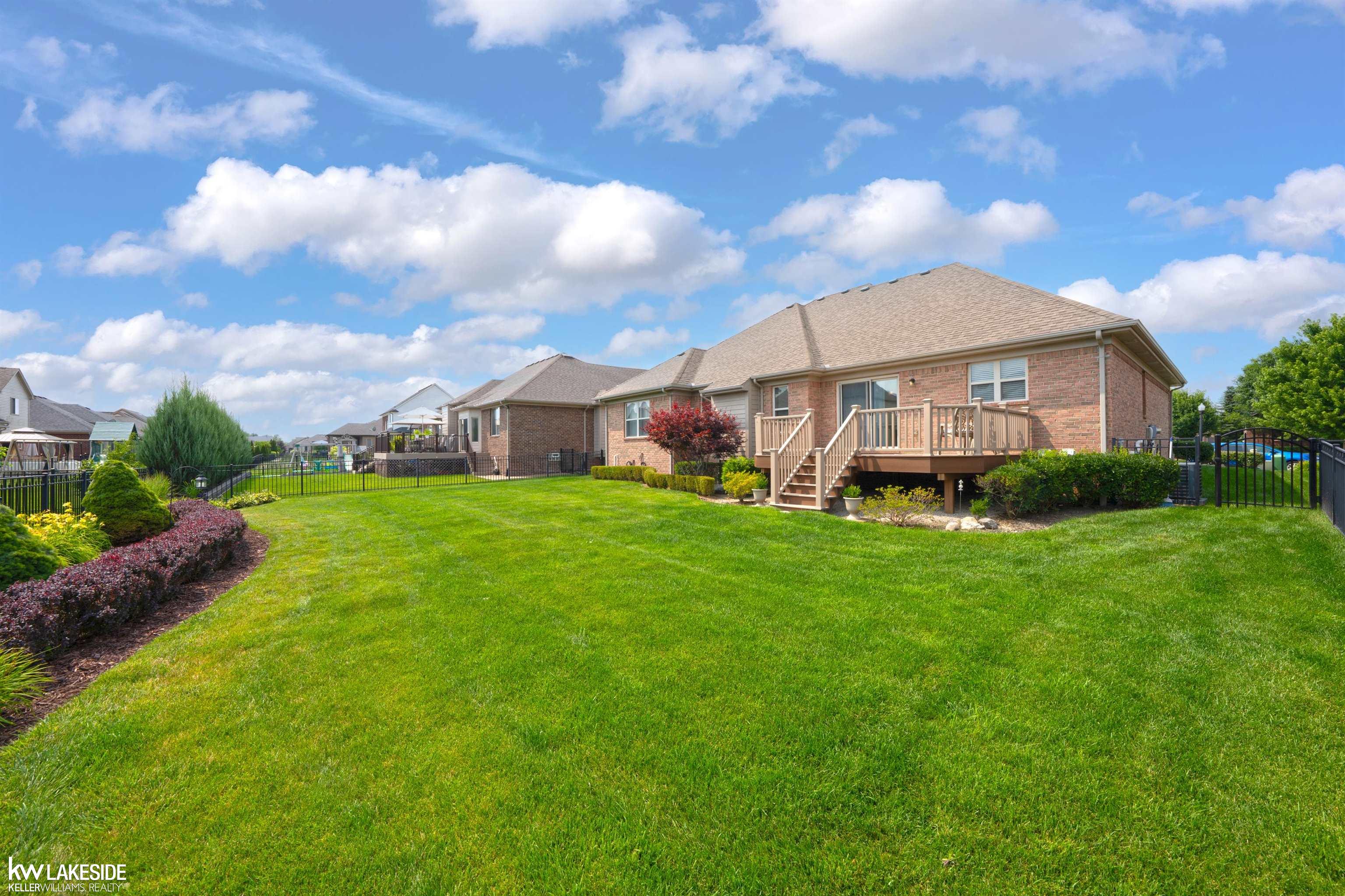 18508 Opal Drive Property Photo 7
