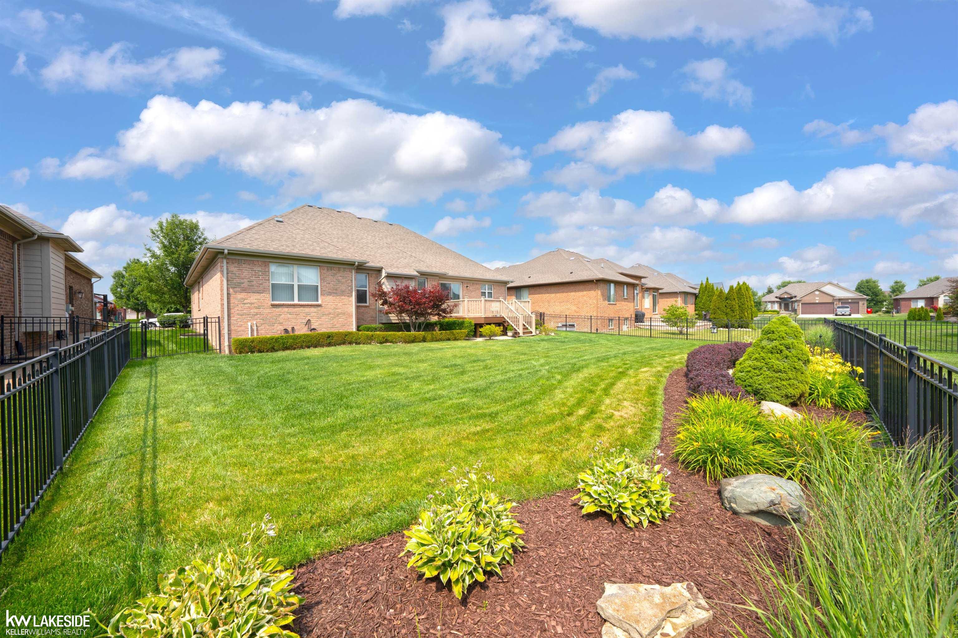18508 Opal Drive Property Photo 8