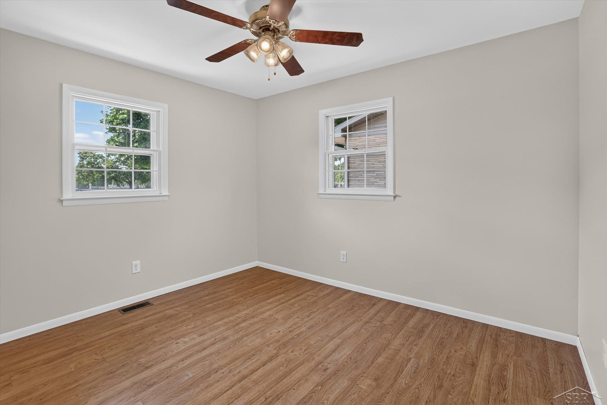 445 Henry Street Property Photo 25
