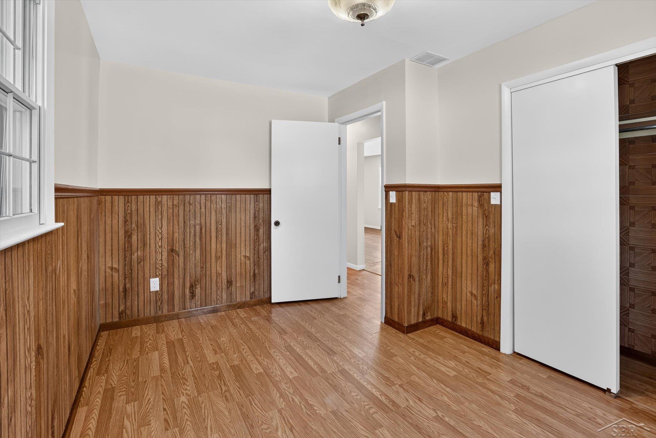 445 Henry Street Property Photo 28