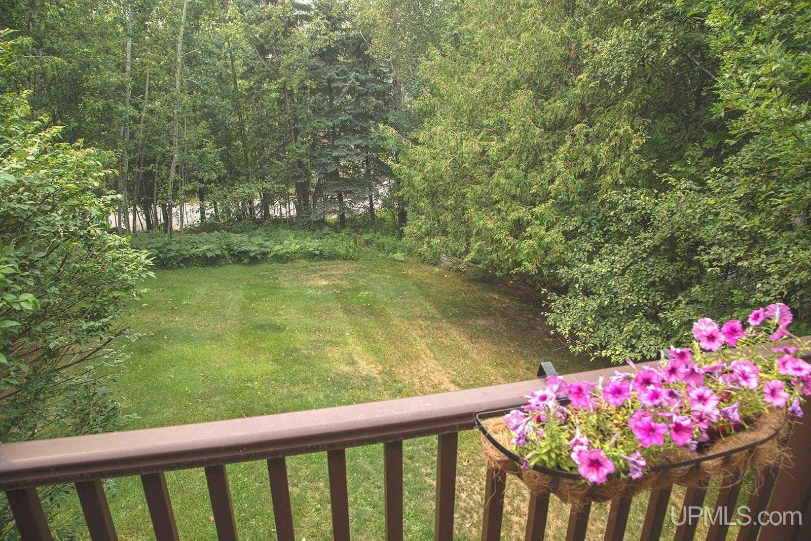 223 Crestview Drive Property Photo 34