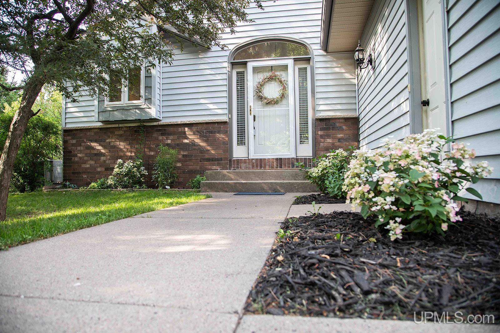223 Crestview Drive Property Photo 39