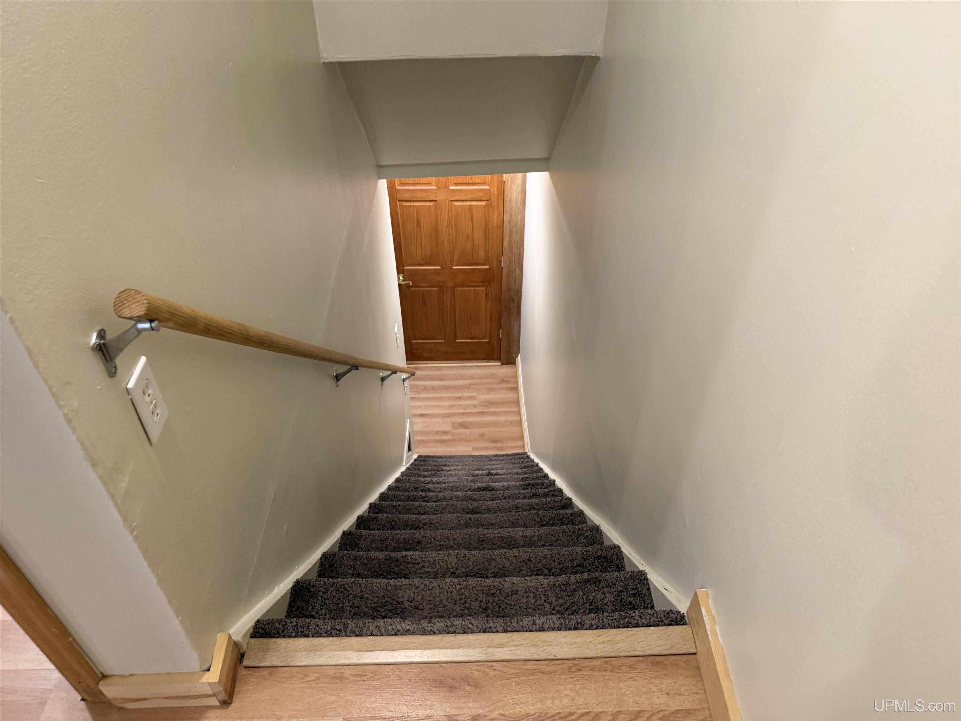 860 W Franklin Street Property Photo 15