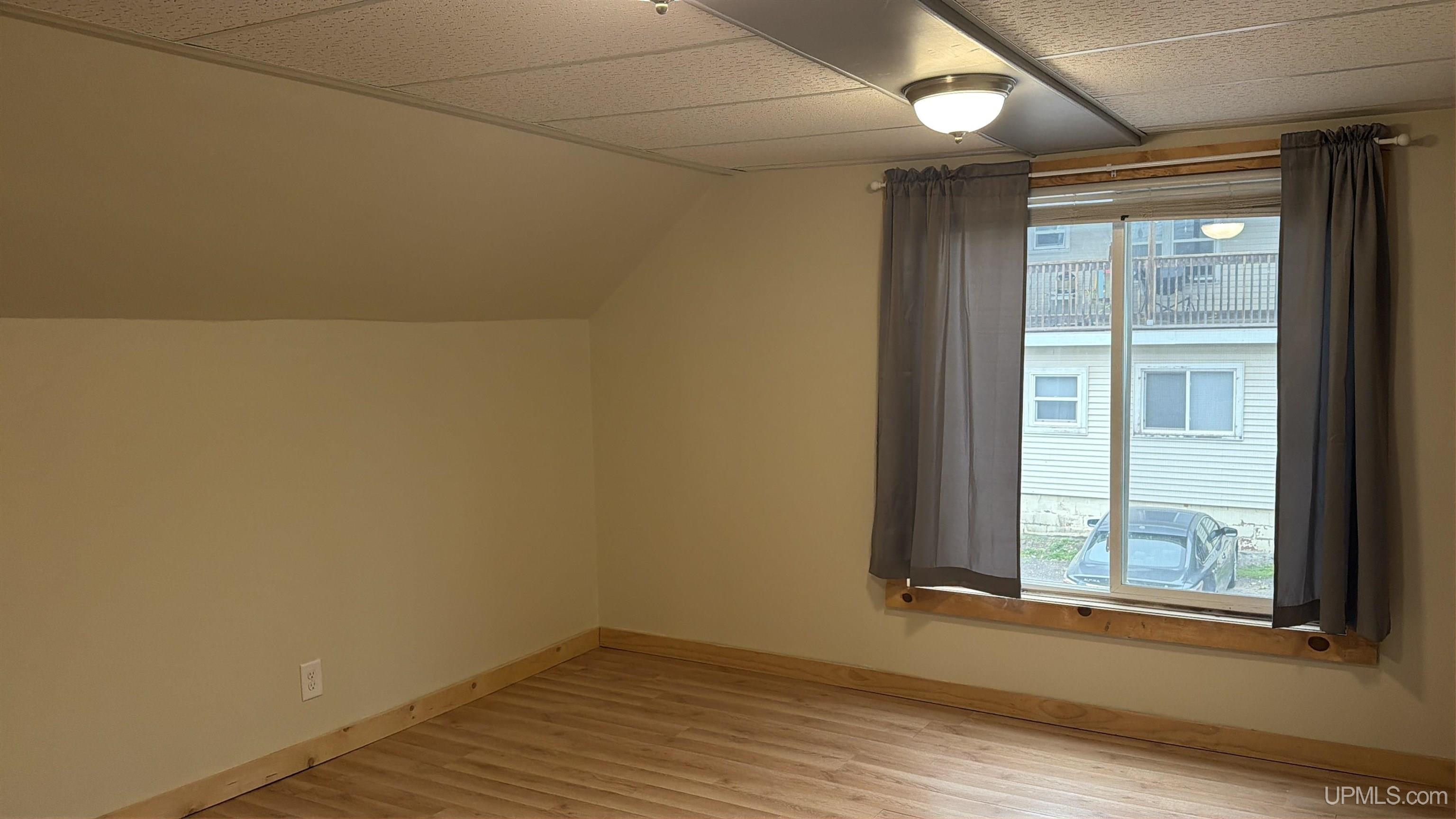 860 W Franklin Street Property Photo 19
