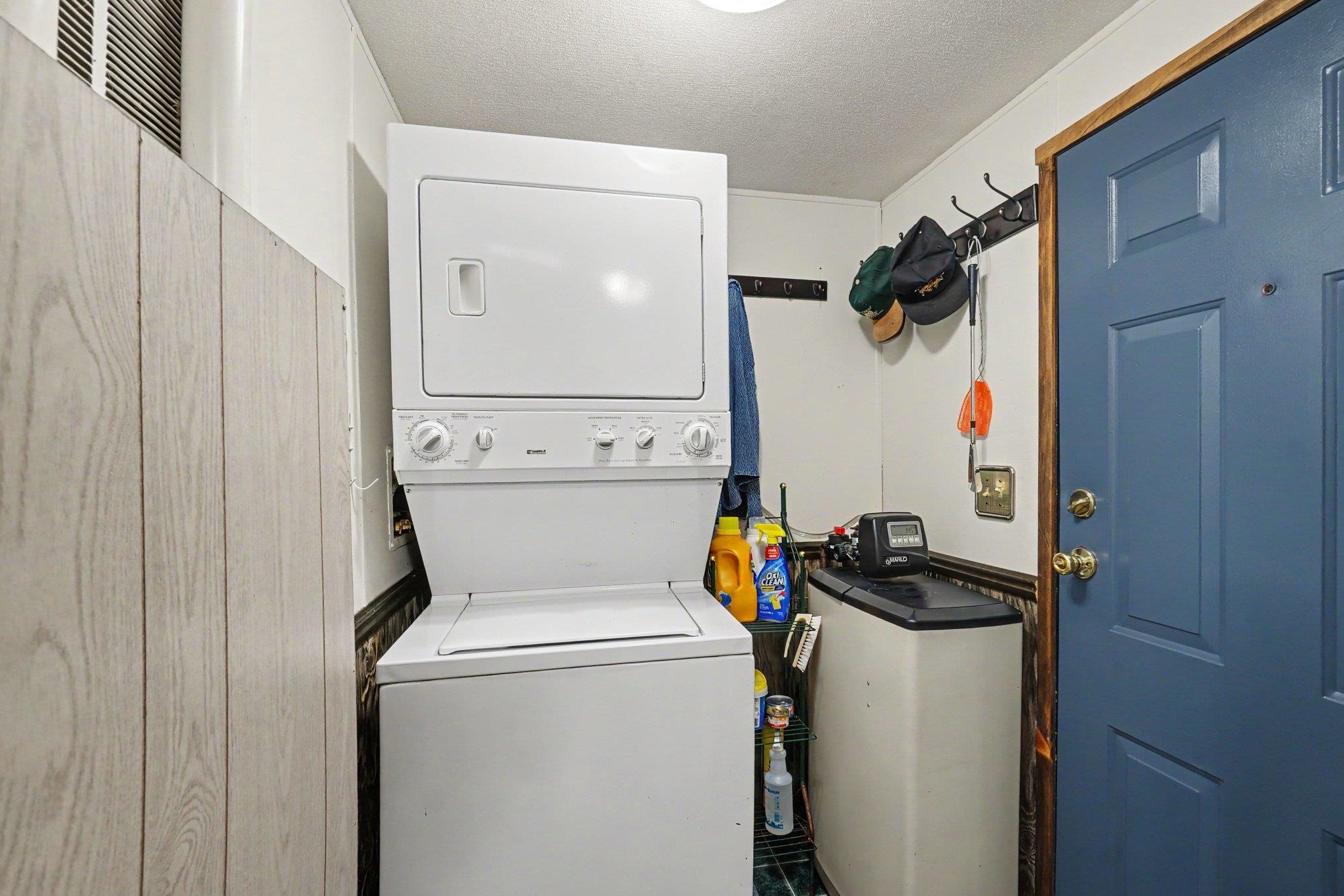 425 E Maple Street Property Photo 13