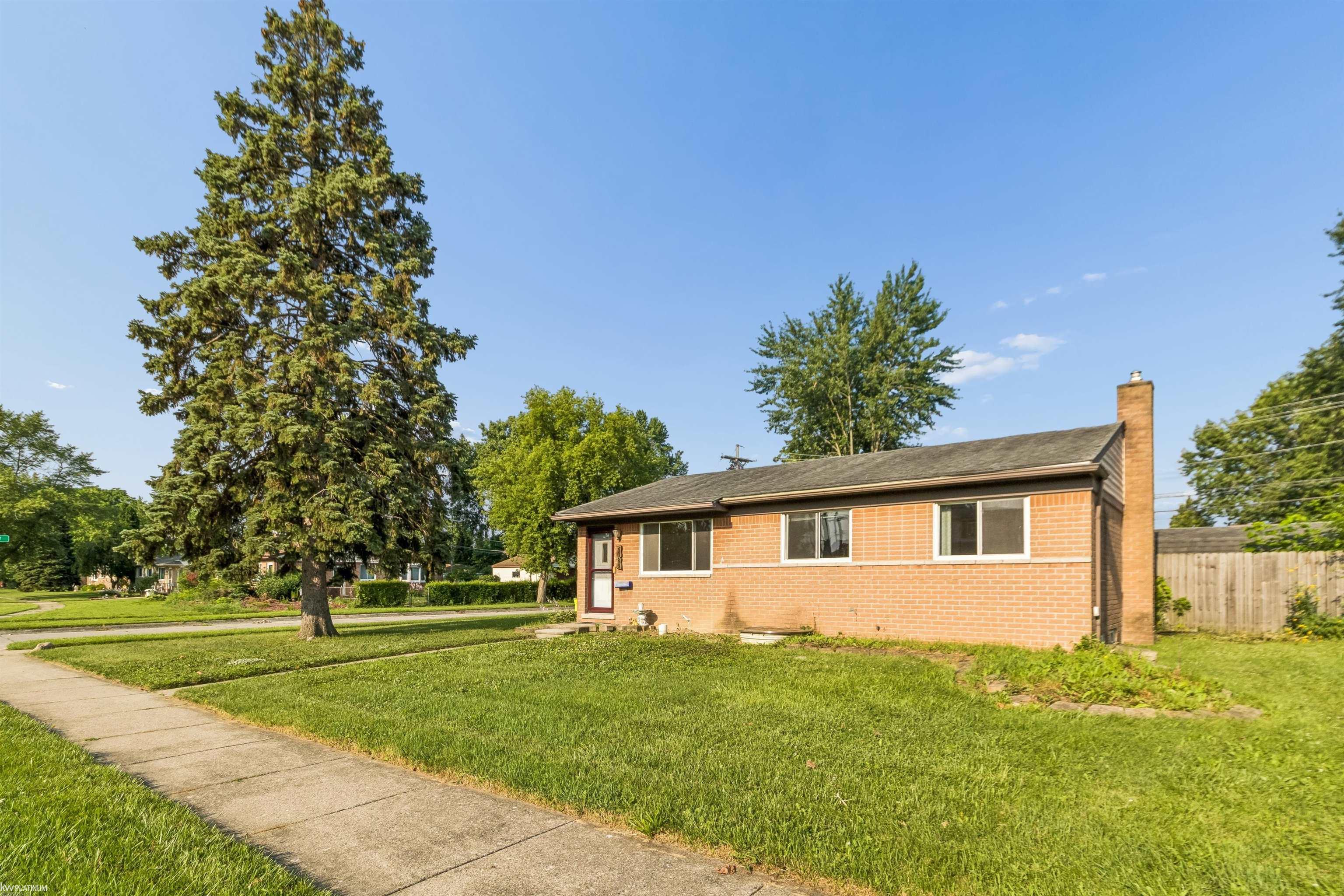 35733 Simon Drive Property Photo 1