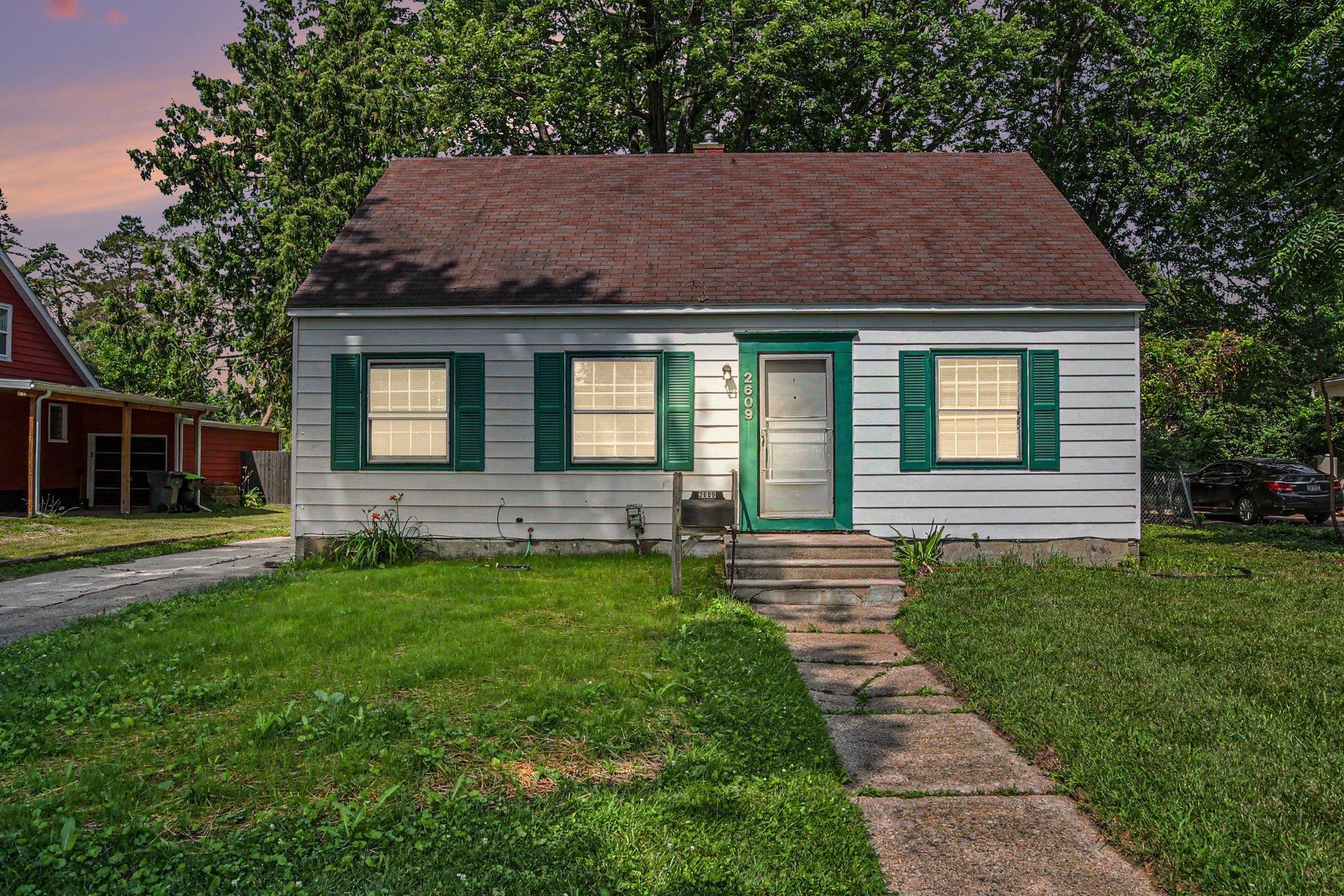 2609 Jefferson Avenue Property Photo 1