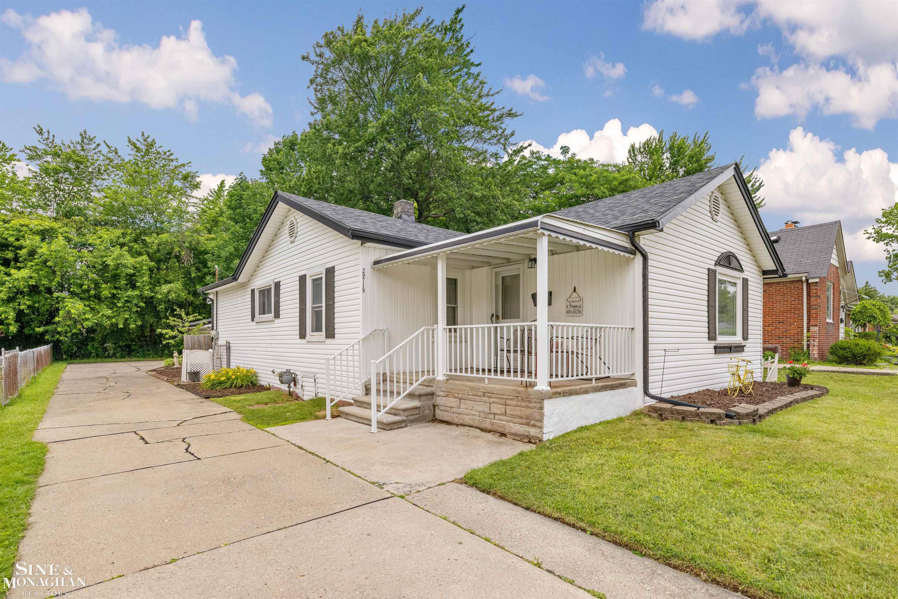 29719 Maplegrove Street Property Photo 1