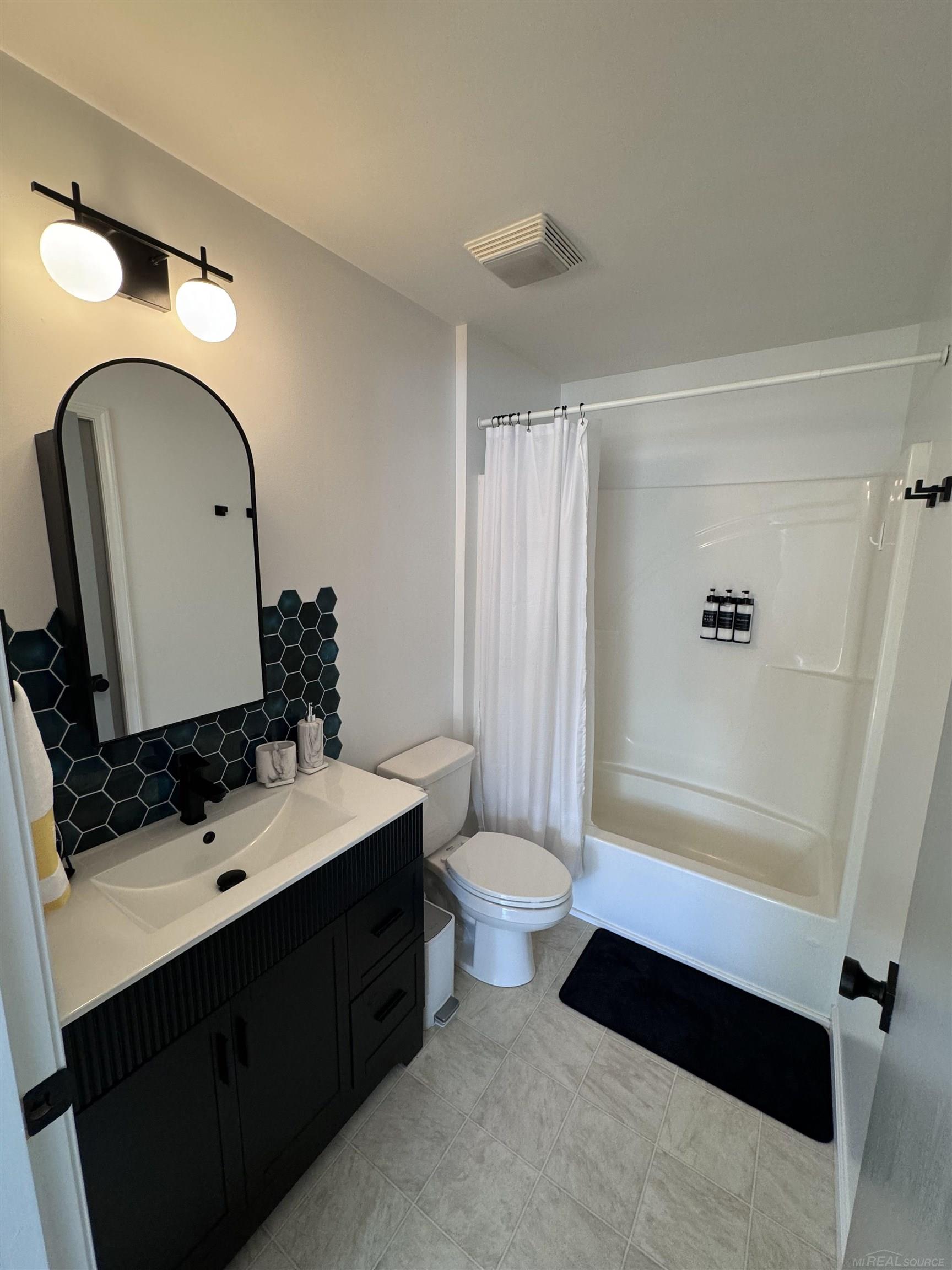 3152 Brier Lane Property Photo 11