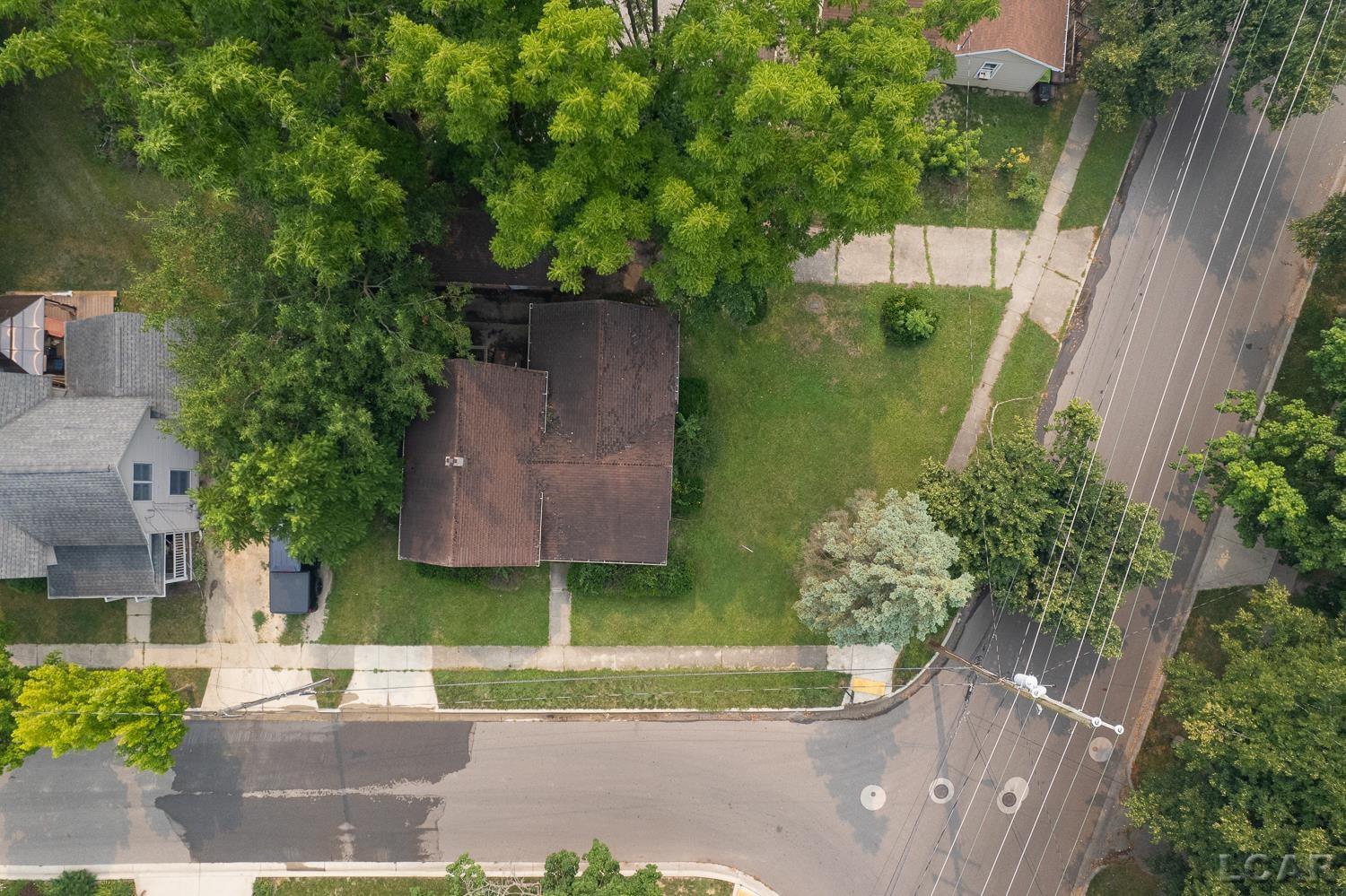 306 Summer Street Property Photo 9