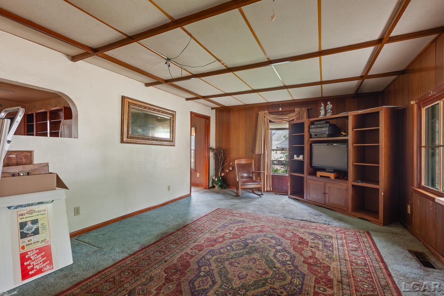 306 Summer Street Property Photo 14