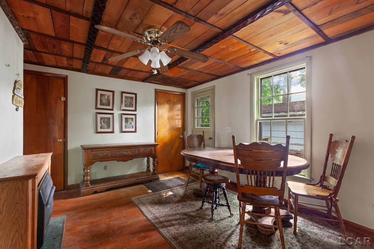 306 Summer Street Property Photo 16