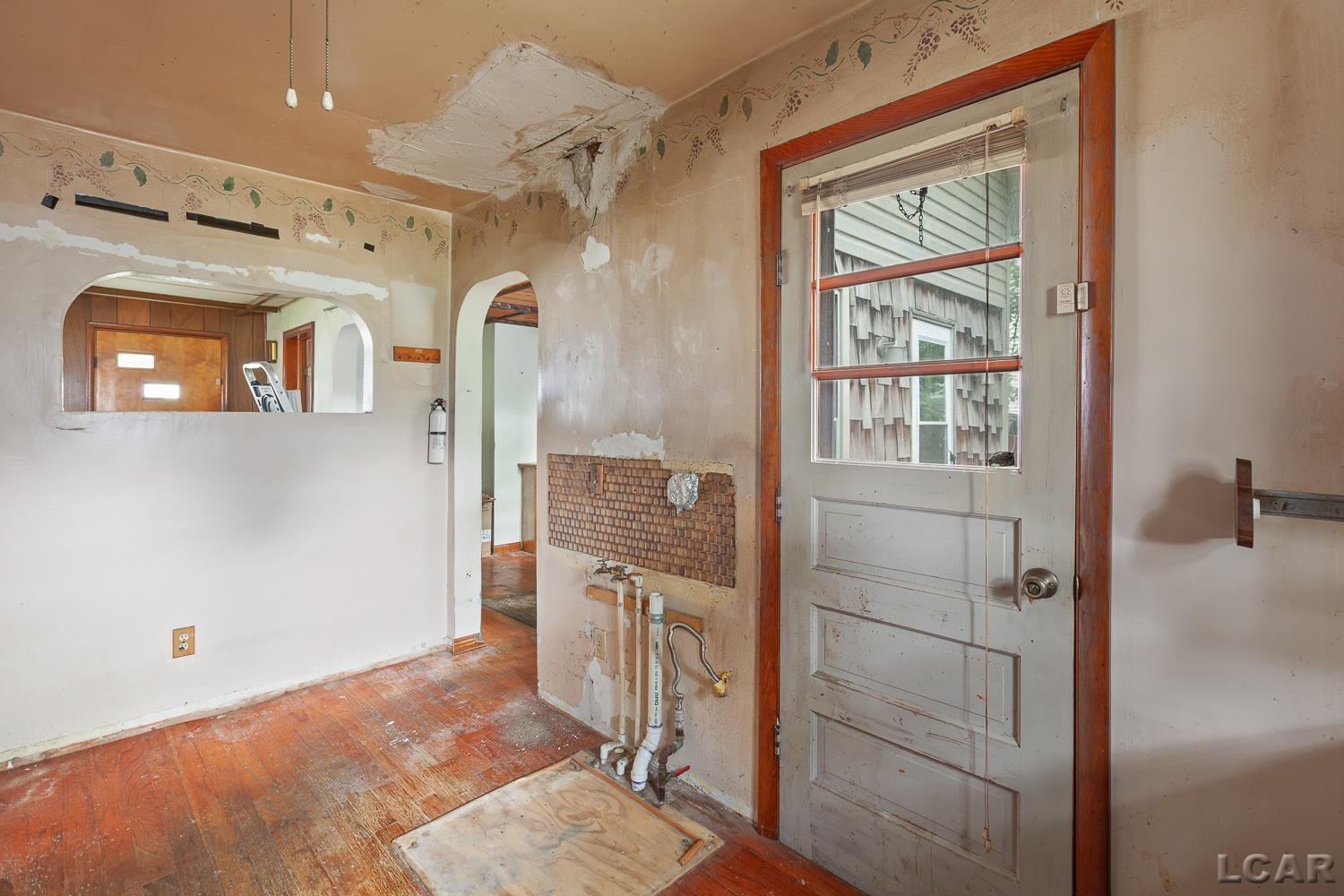 306 Summer Street Property Photo 25