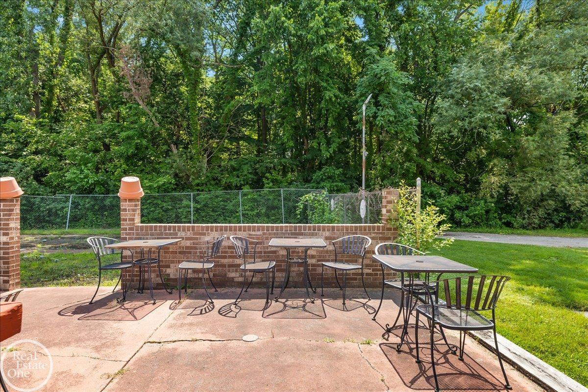 60730 Van Dyke Avenue Property Photo 17