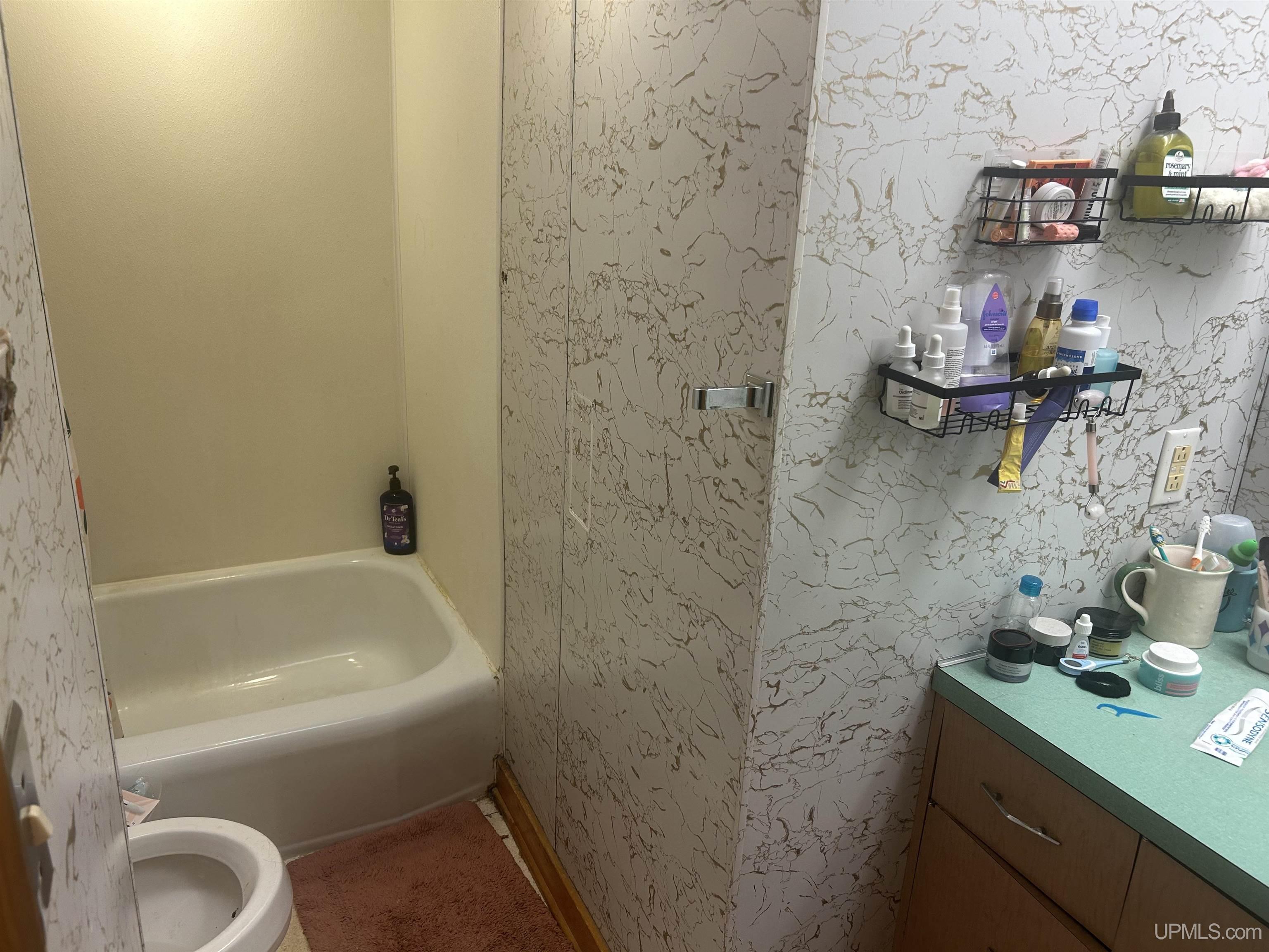 313-315 E Pearl Street Property Photo 65