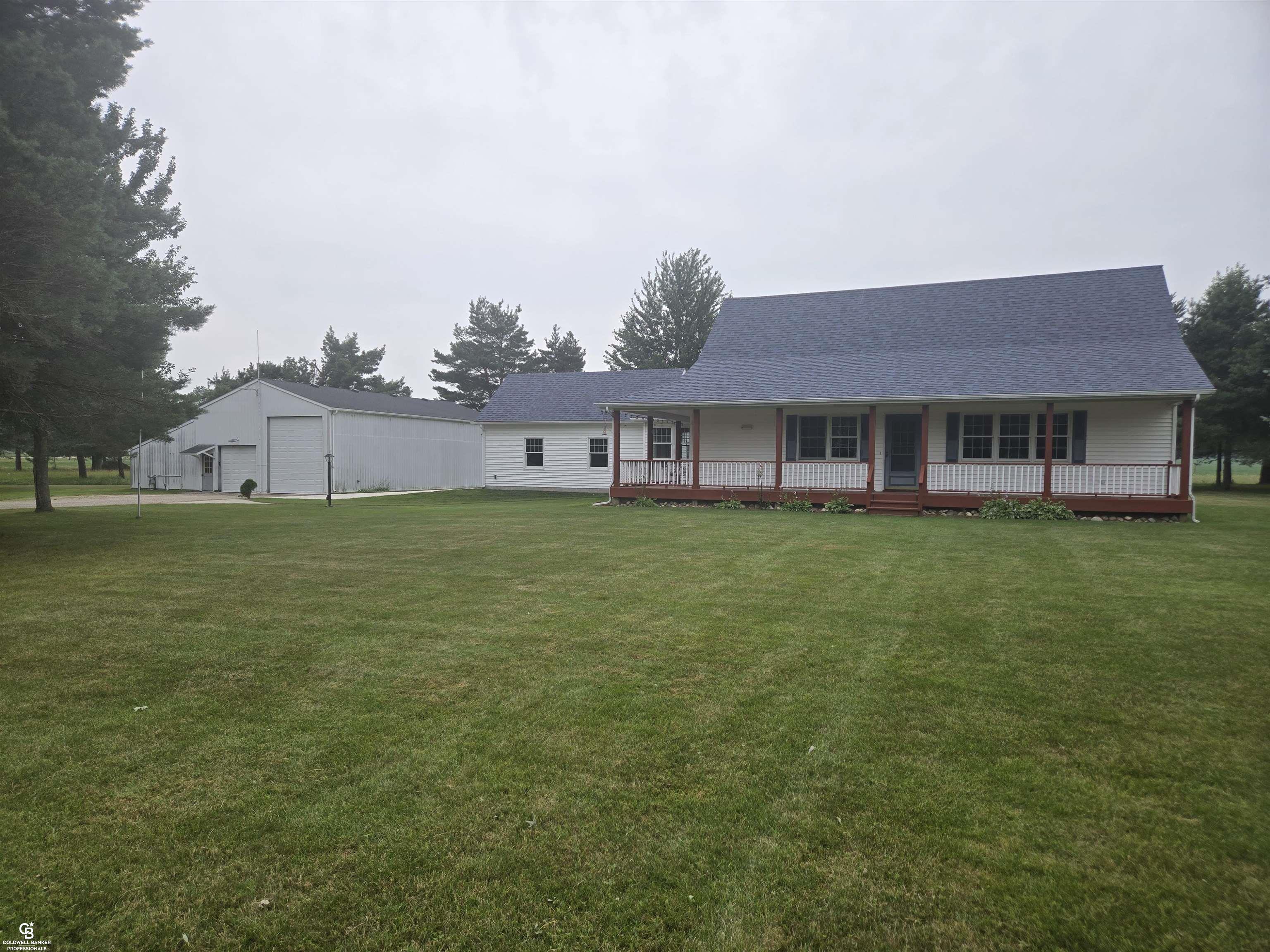 8045 Duquette Road Property Photo 1