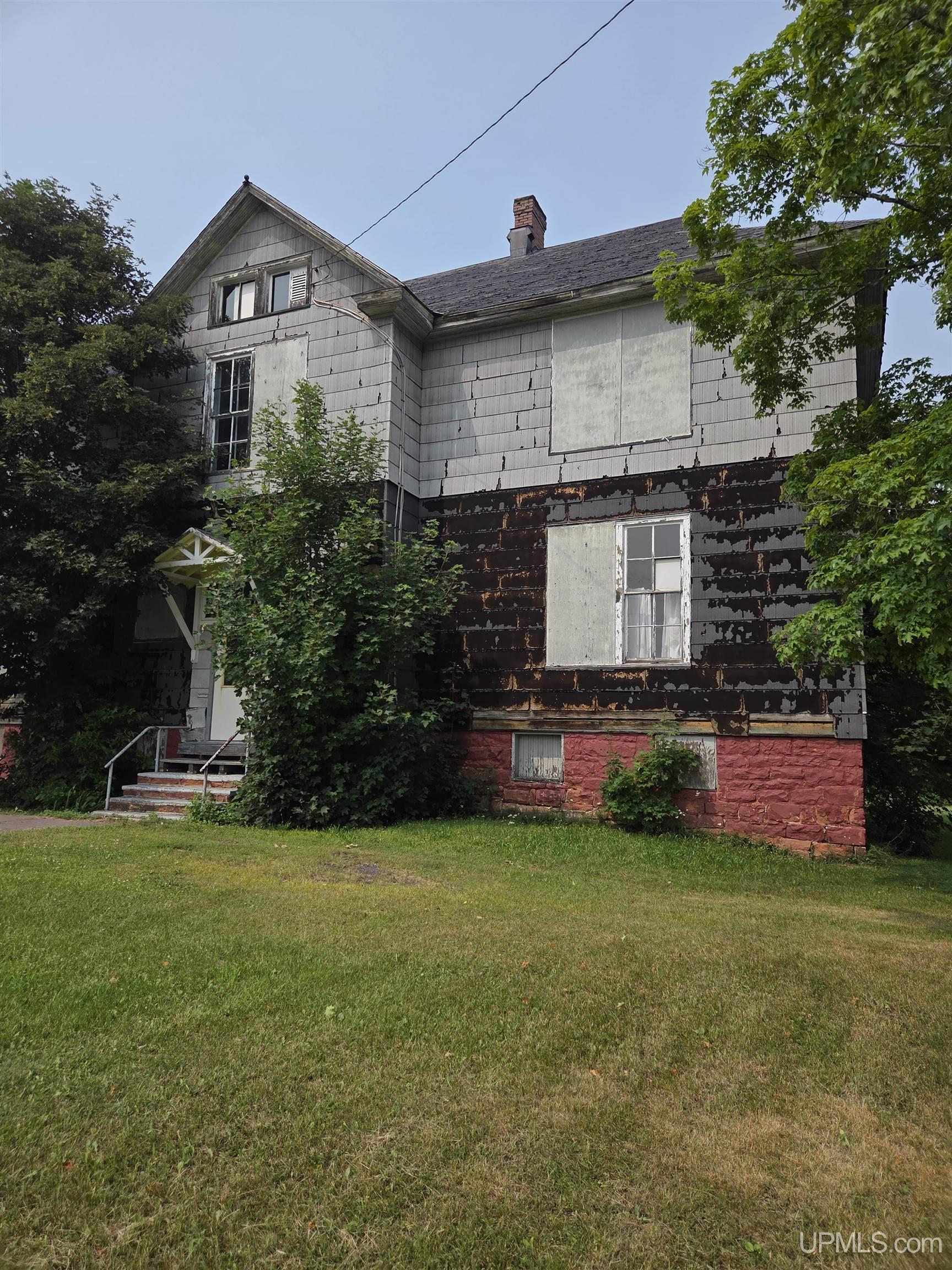70 First Street Property Photo 1