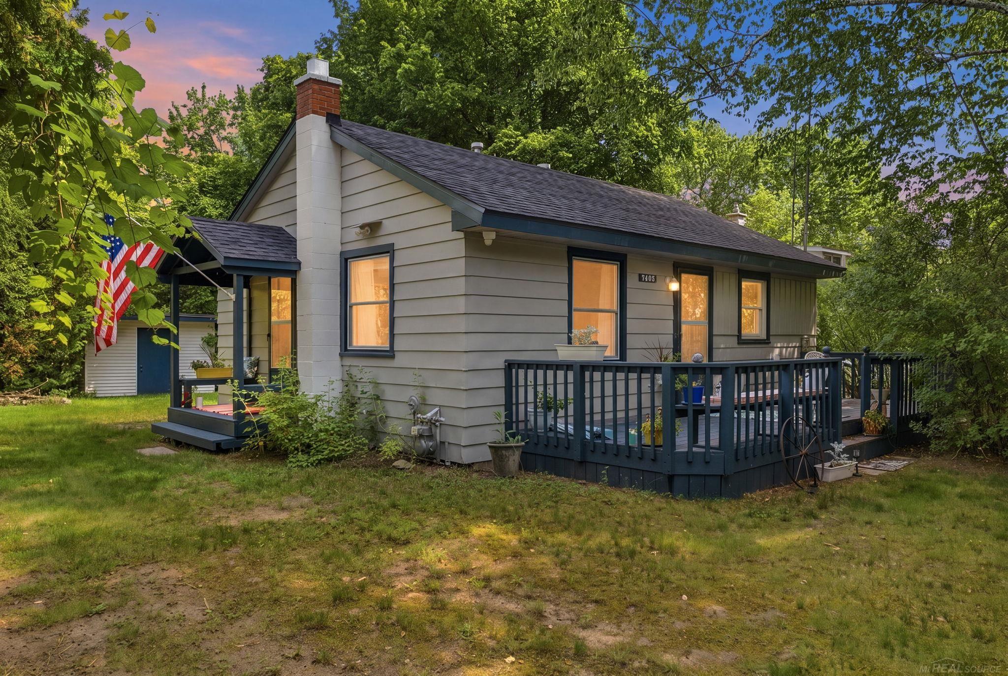 7405 Aspen Road Property Photo 1