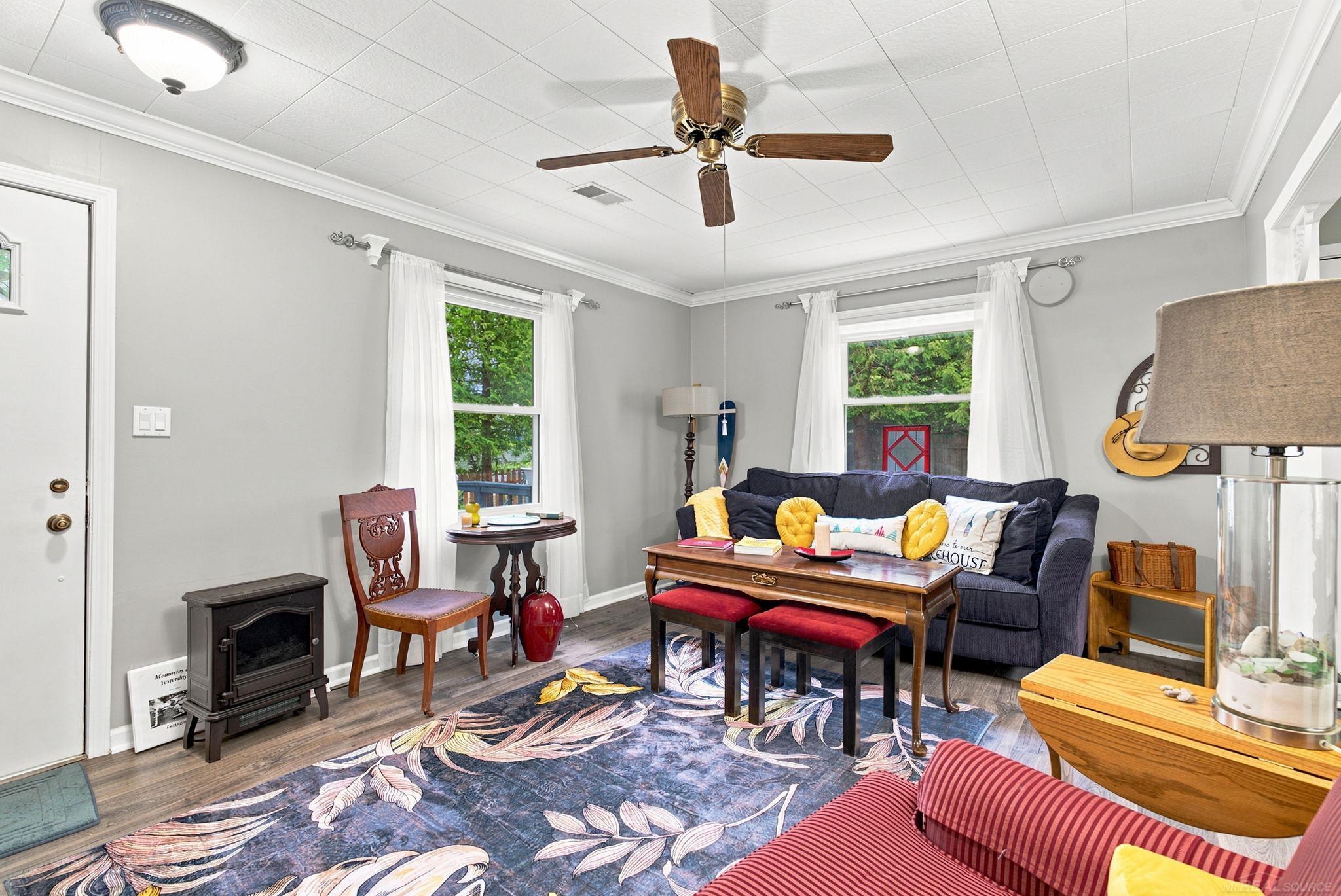7405 Aspen Road Property Photo 4