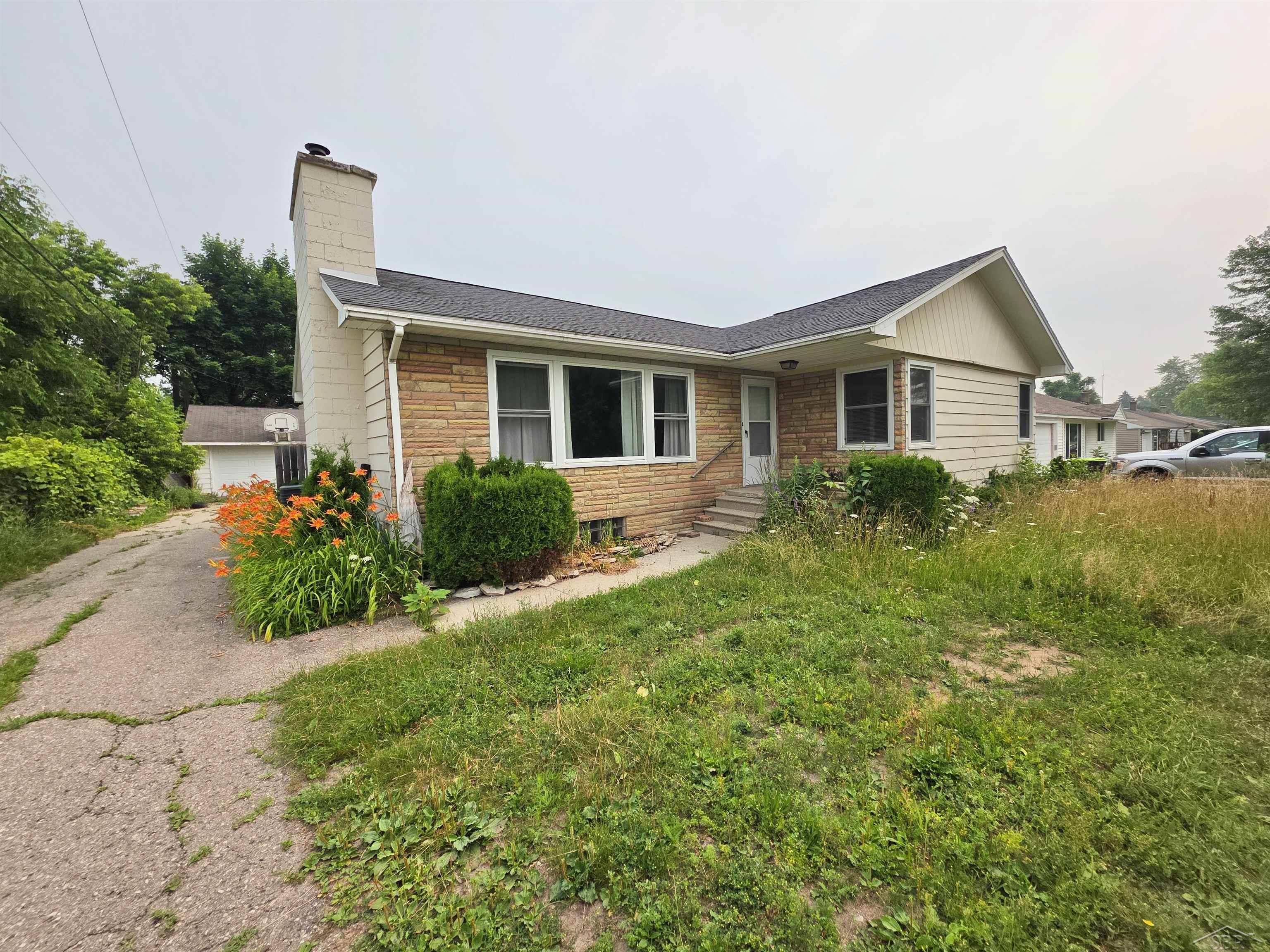 1267 Golf Course Road Property Photo 1