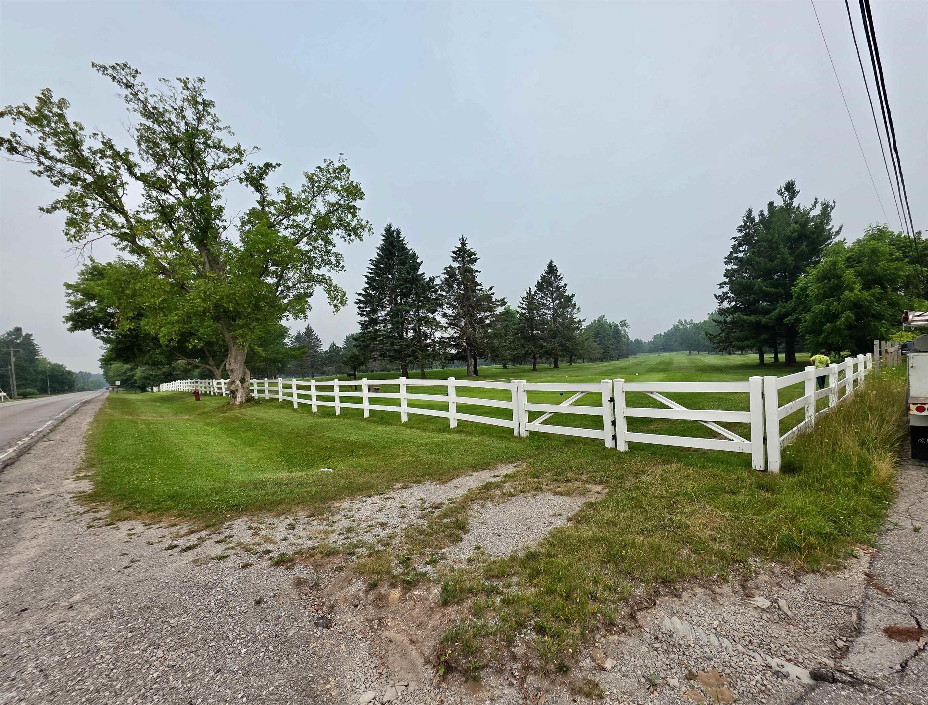 1267 Golf Course Road Property Photo 9