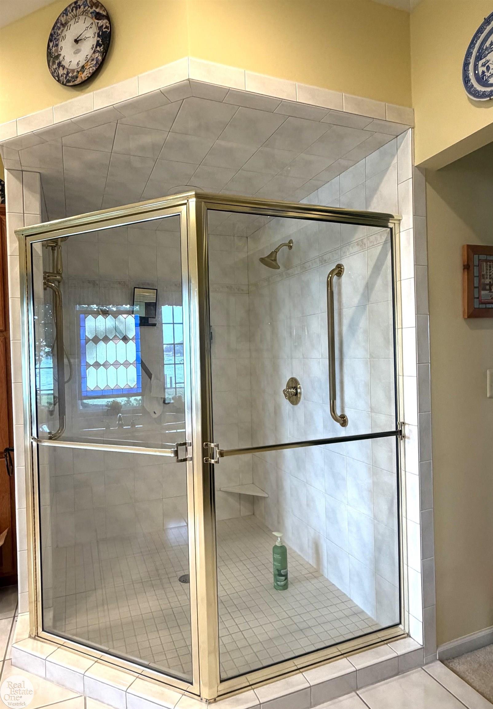 8319 River Road Property Photo 10