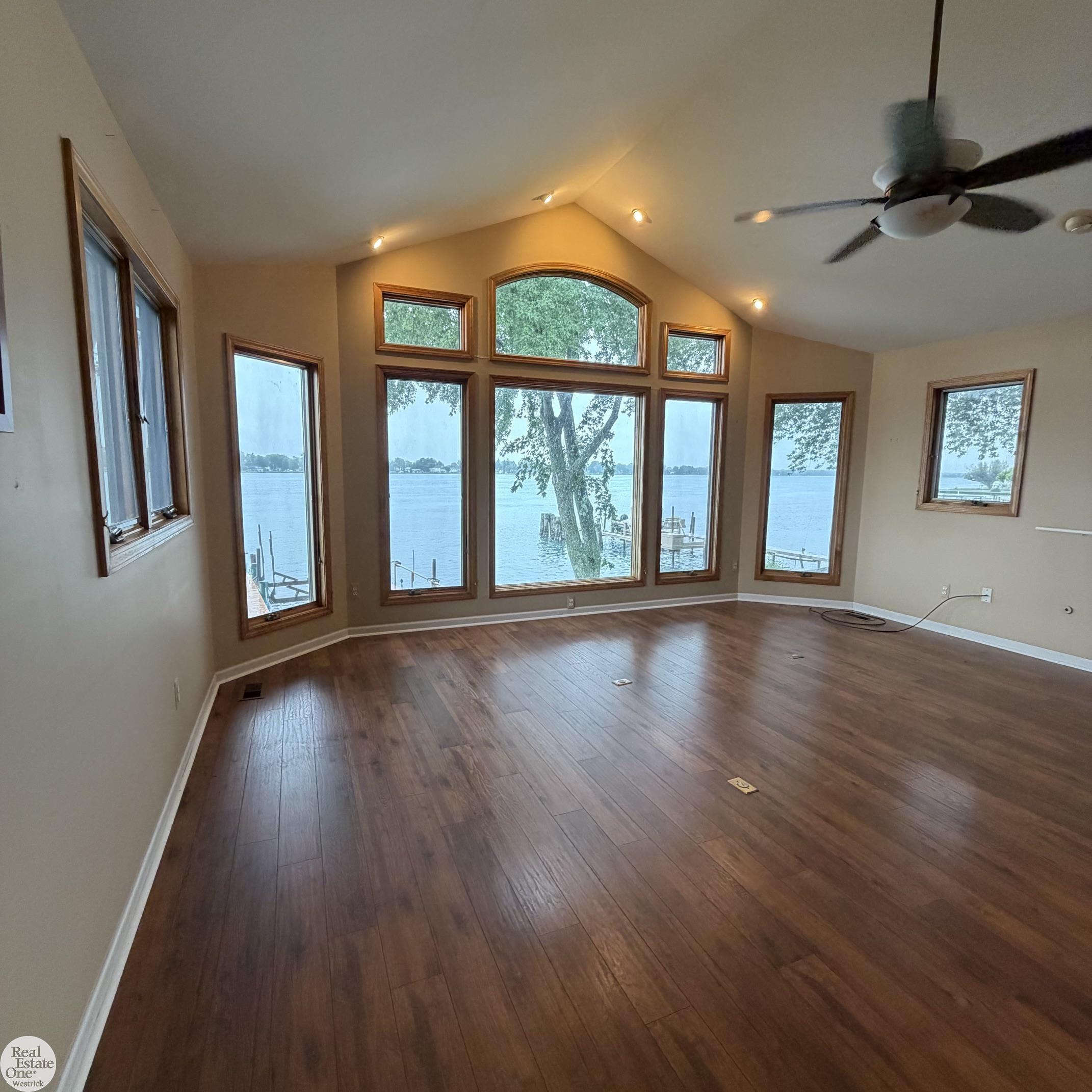8319 River Road Property Photo 22
