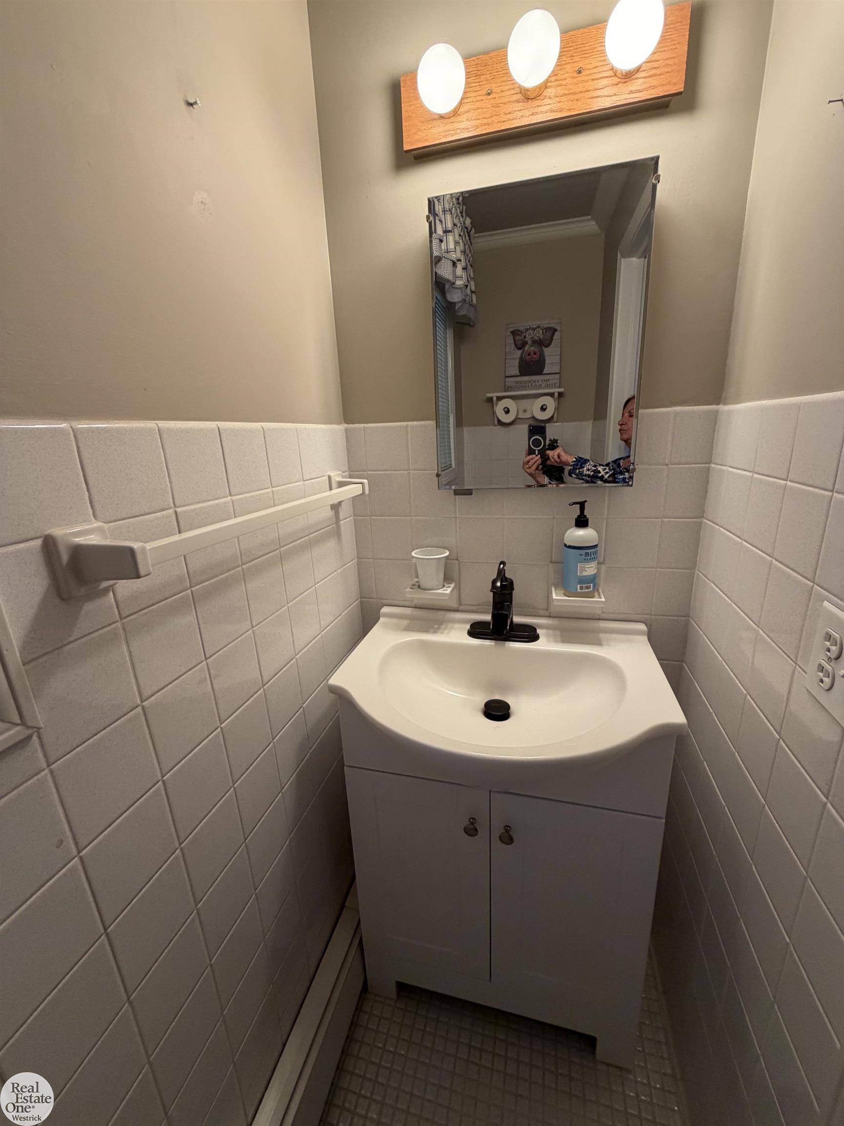 8319 River Road Property Photo 43