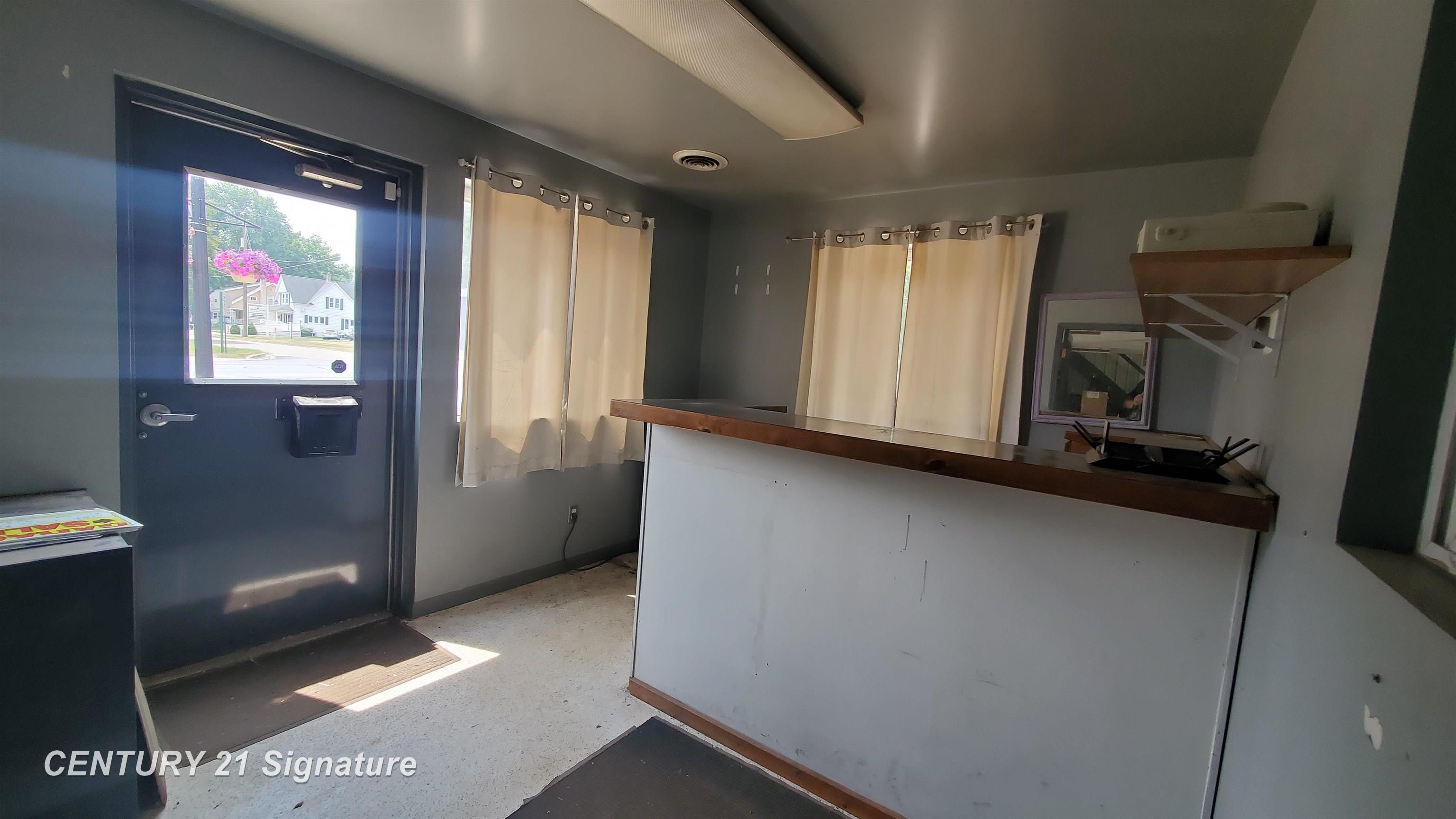 9449 Genesee Street Property Photo 4