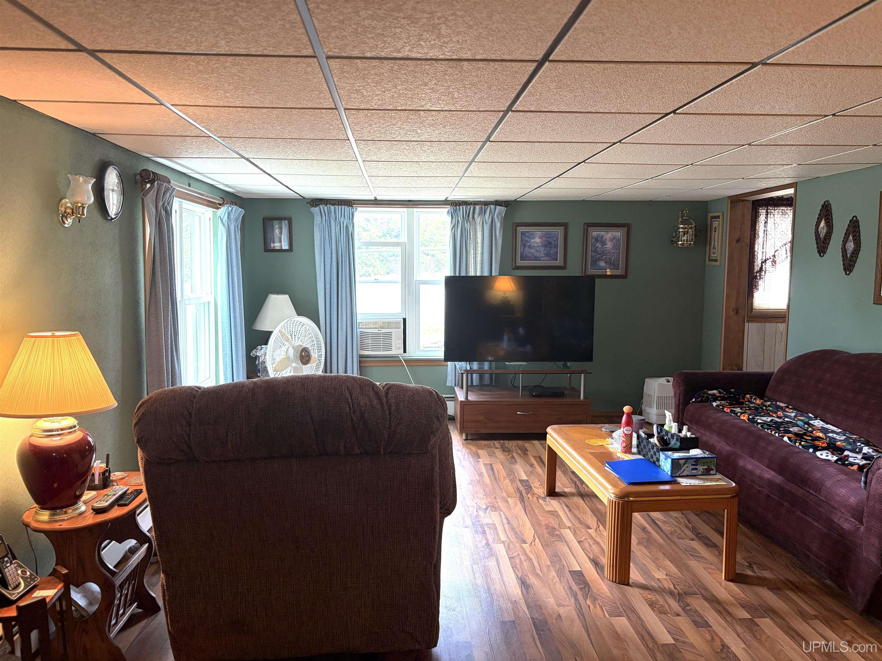 518 E Ridge Street Property Photo 27