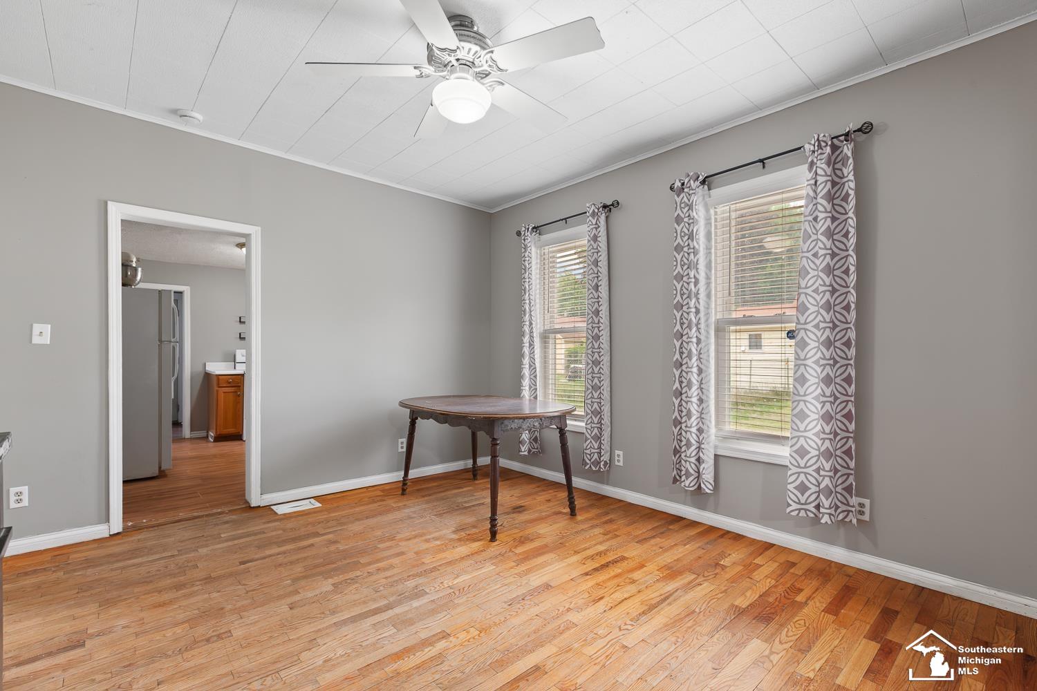 212 N Thompson Street Property Photo 7