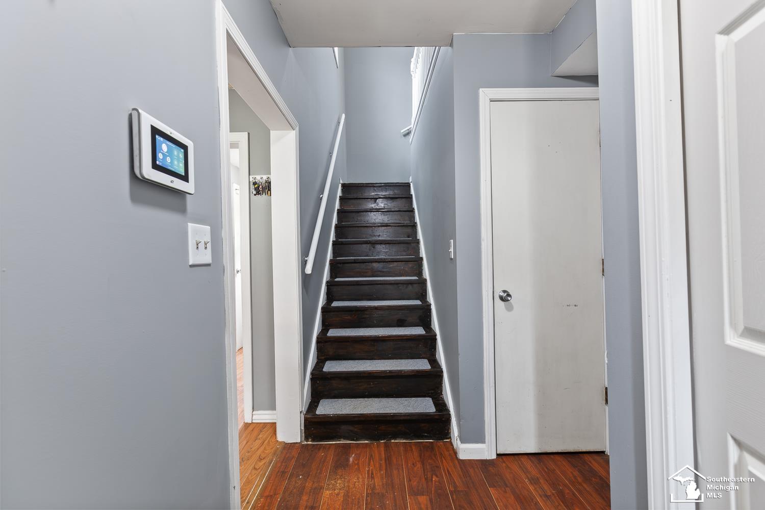 212 N Thompson Street Property Photo 20