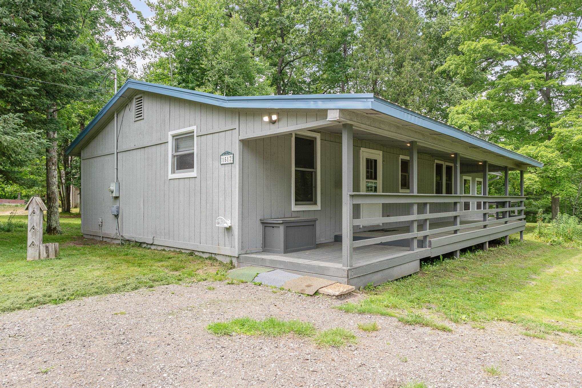 1517 S Whitney Road Property Photo 1