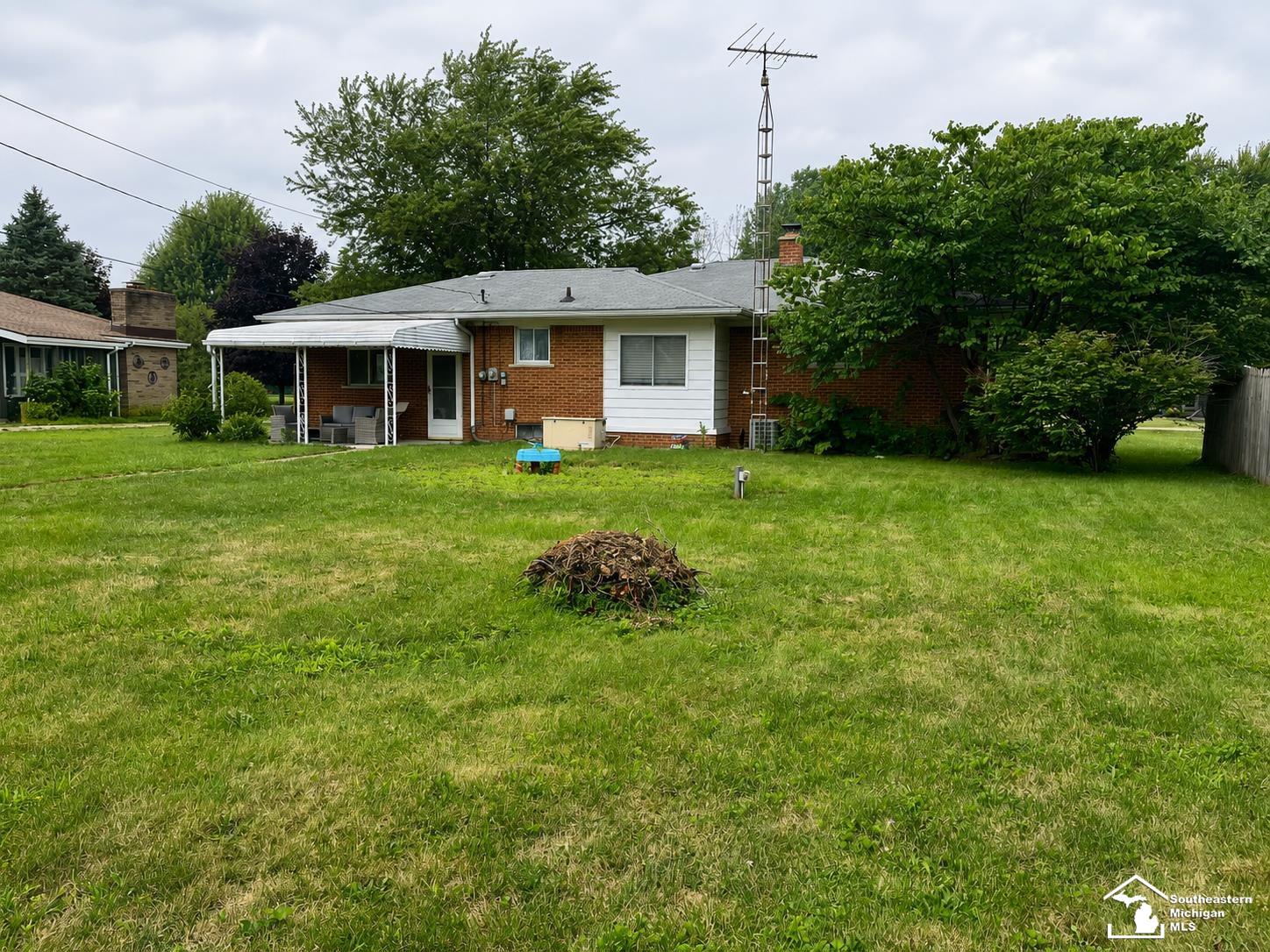 2071 Maplecrest Drive Property Photo 20