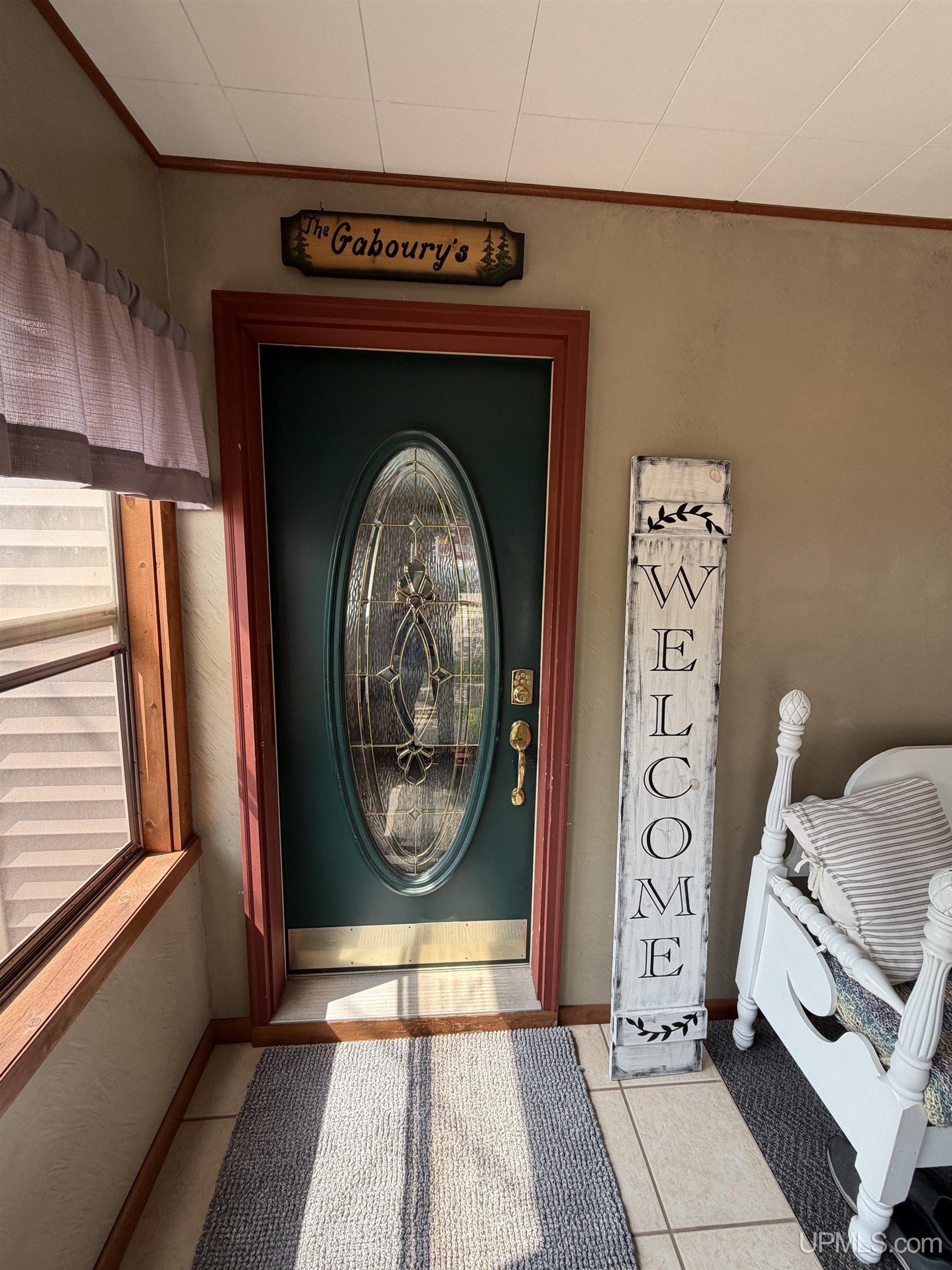 324 W Ridge Street Property Photo 9